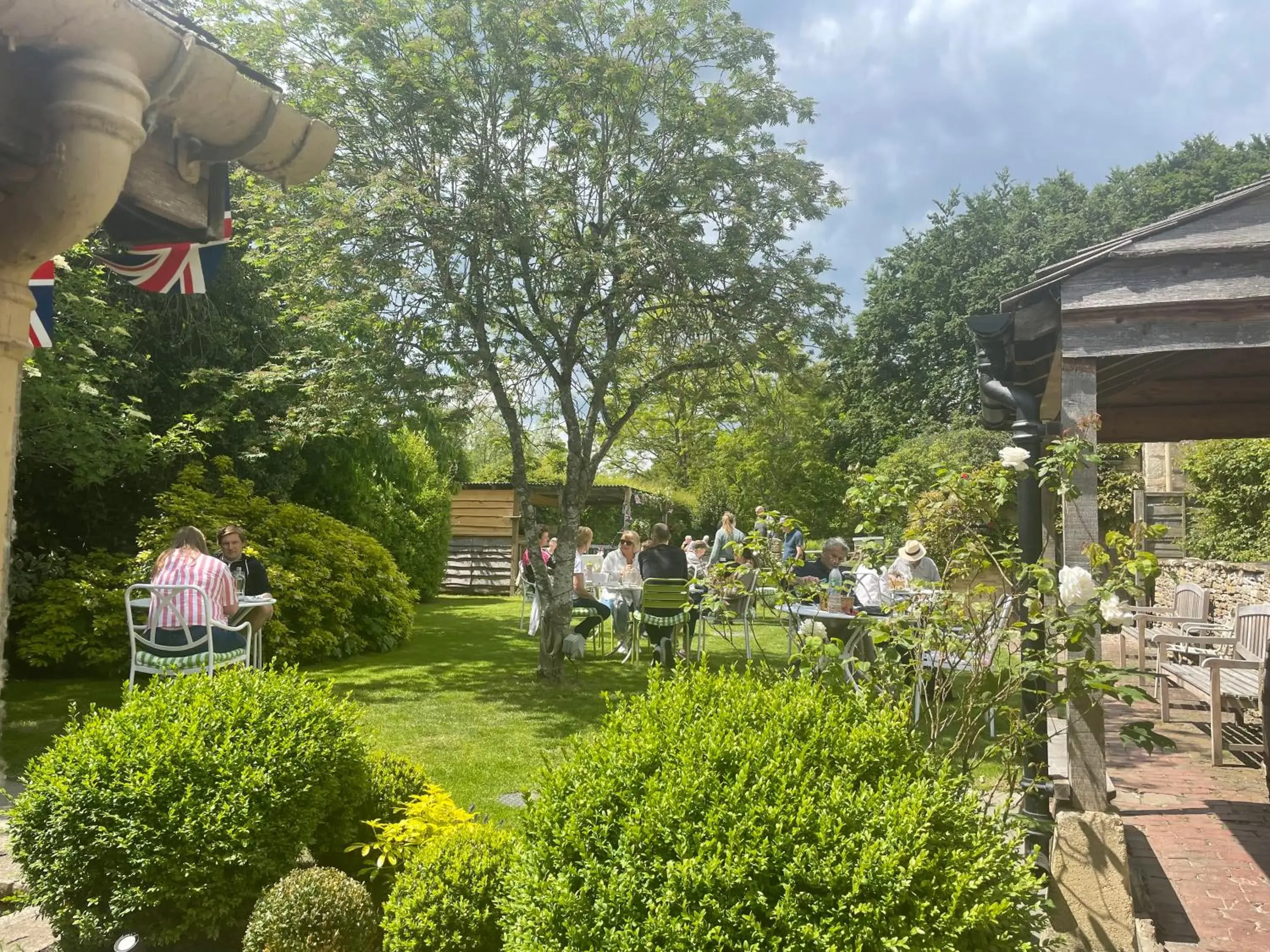 Garden in The Swan Inn Swinbrook