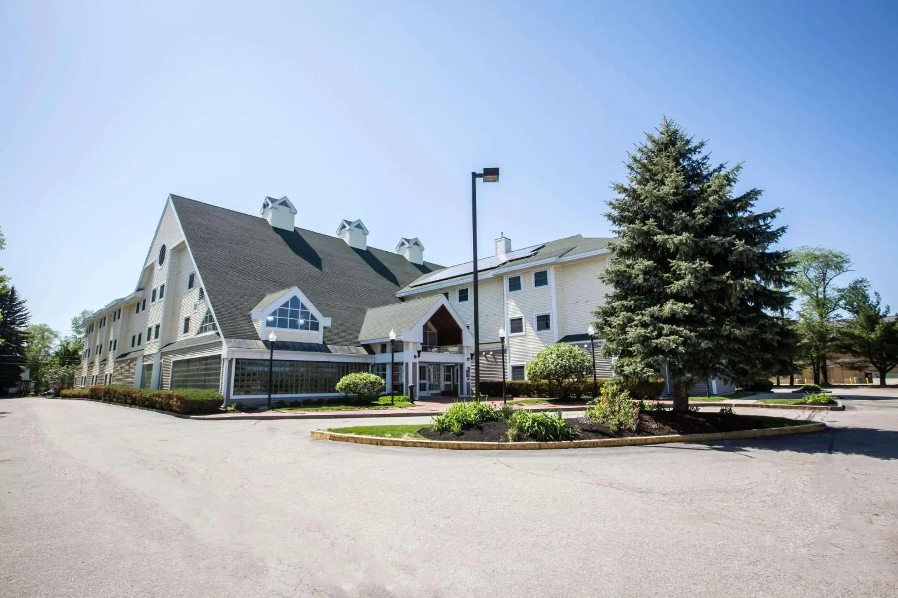 Property Building in Comfort Inn Concord