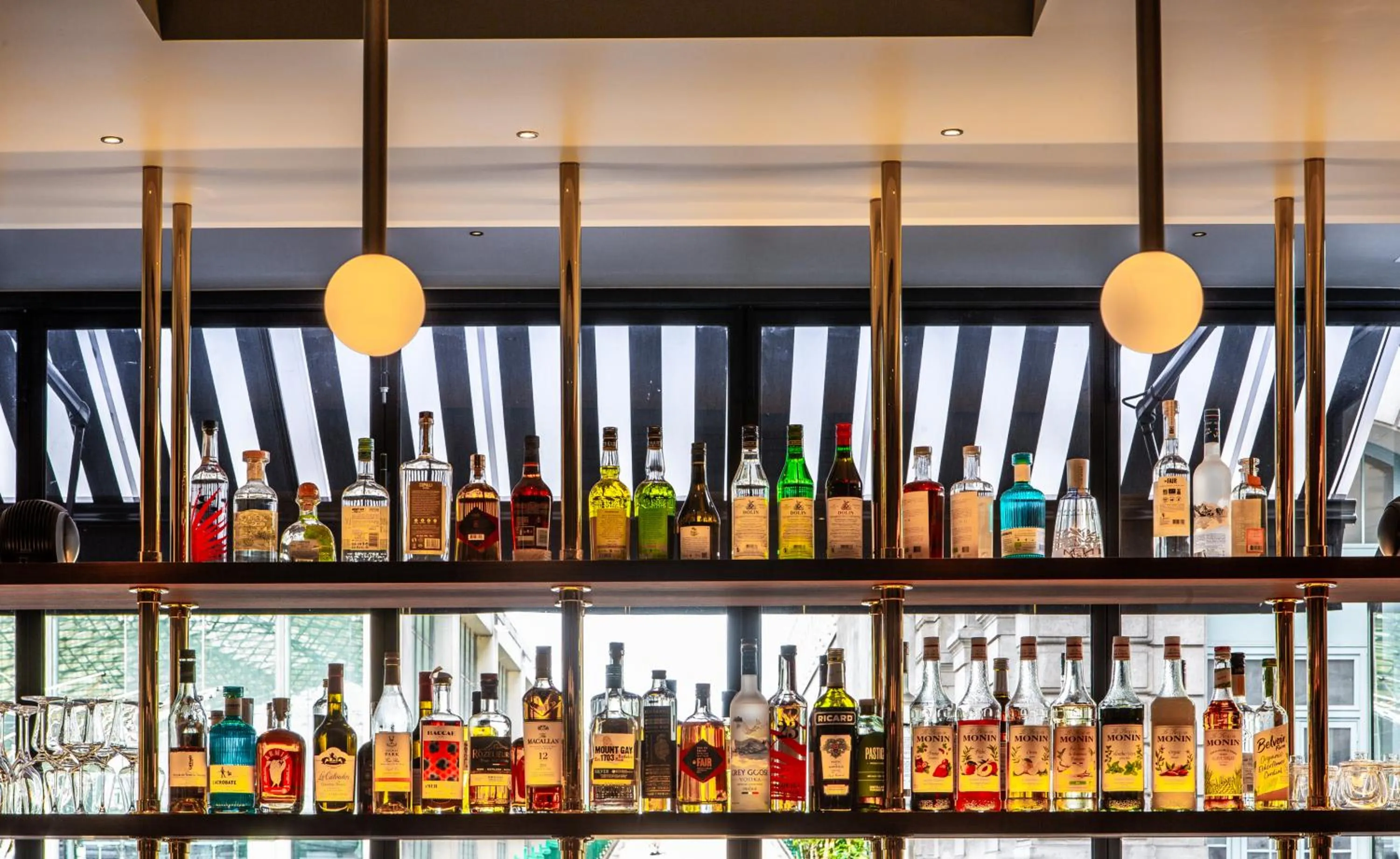 Restaurant/places to eat in ibis Styles Paris Gare du Nord TGV