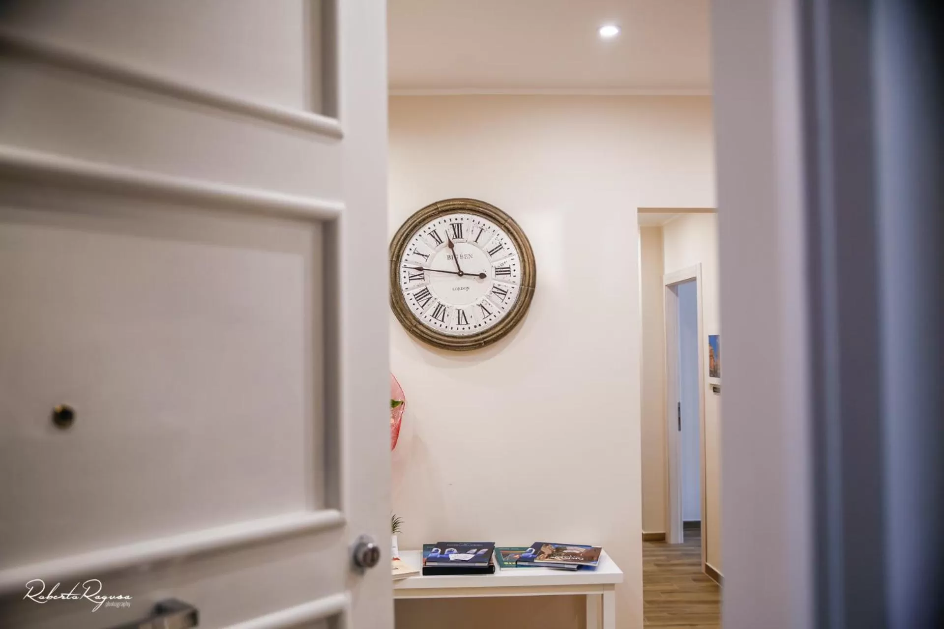 Library in Quinto Stabile Rooms&Suite