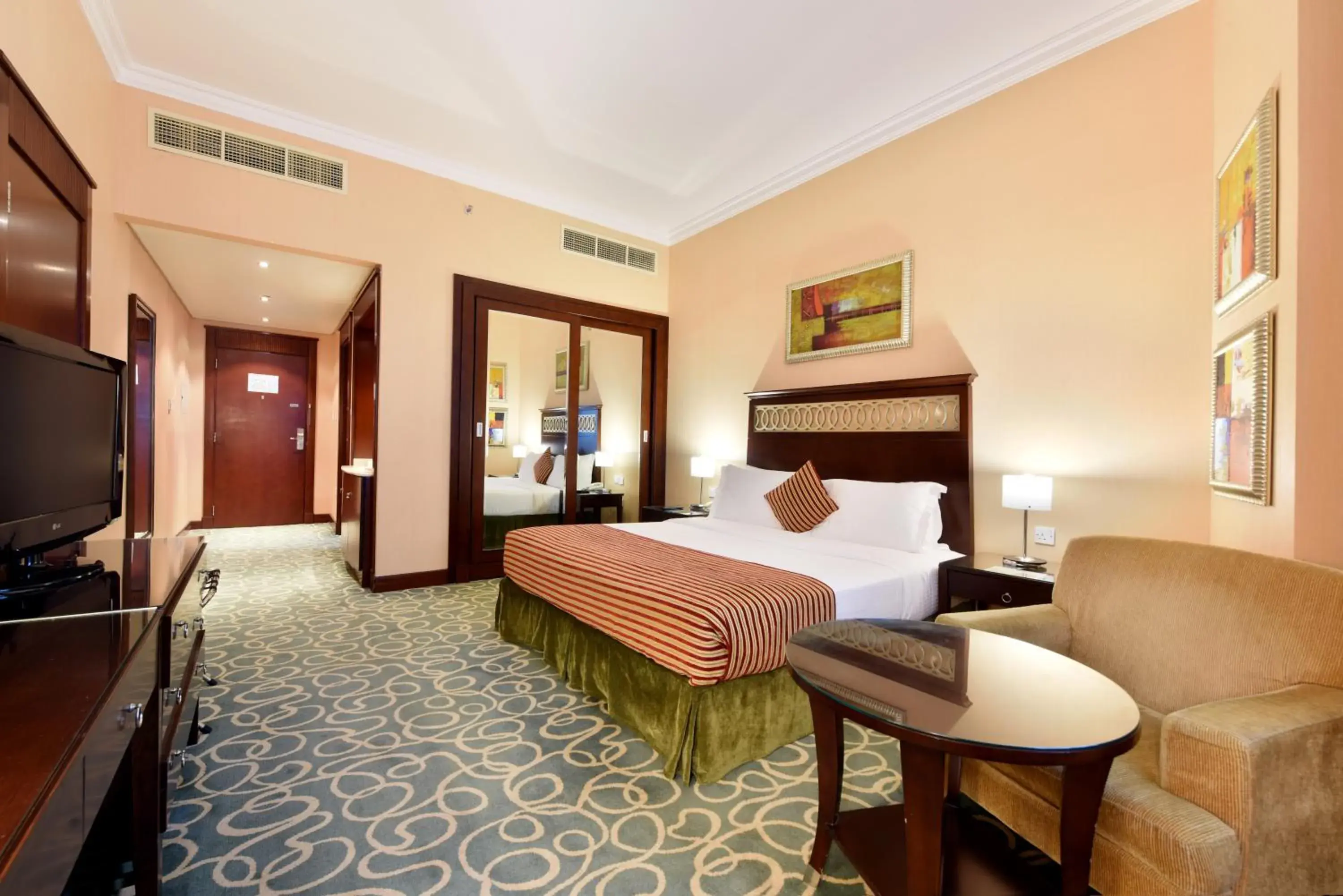 Bathroom, Bed in Concorde Fujairah Hotel