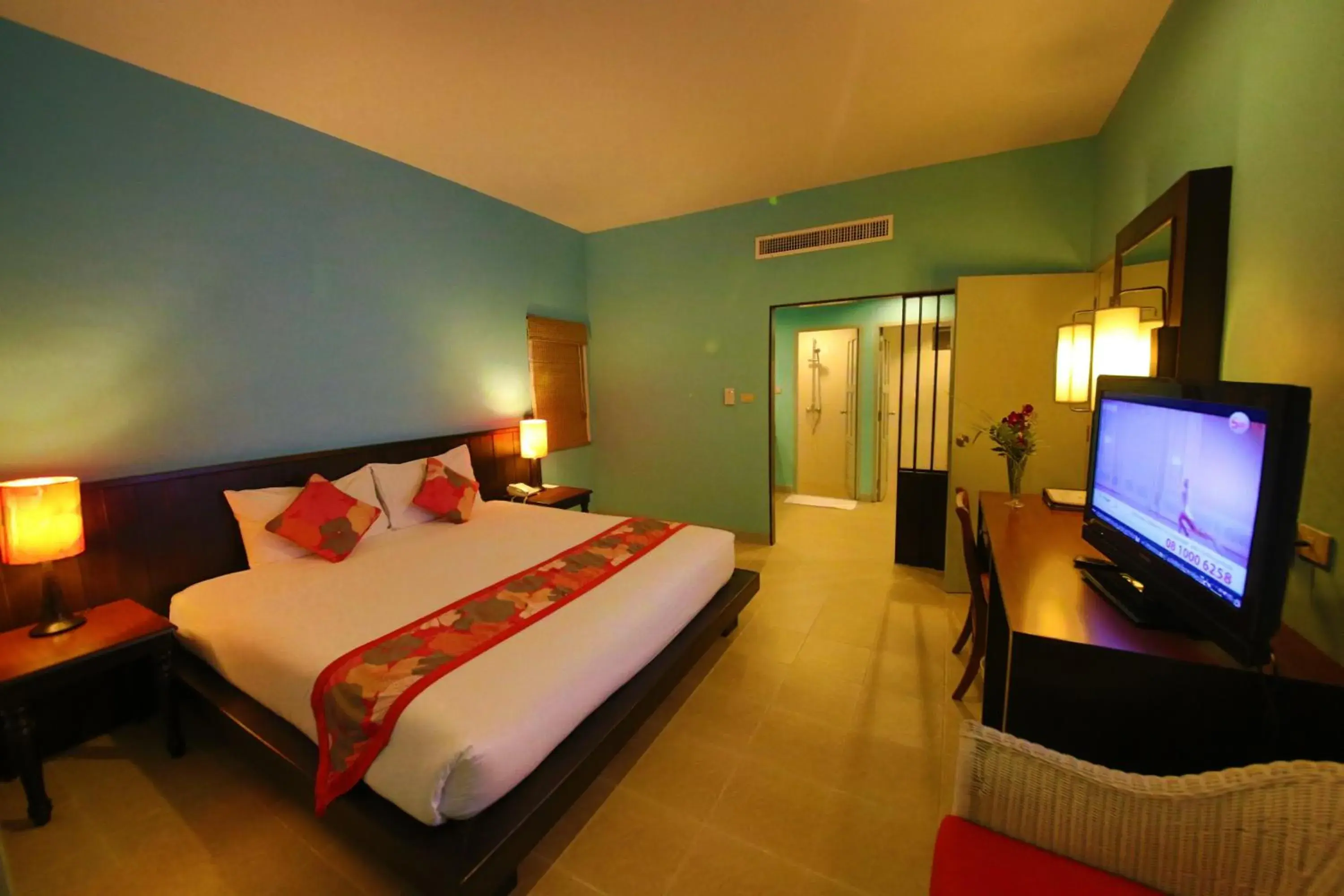 Bed in The Green Park Resort - SHA Extra Plus