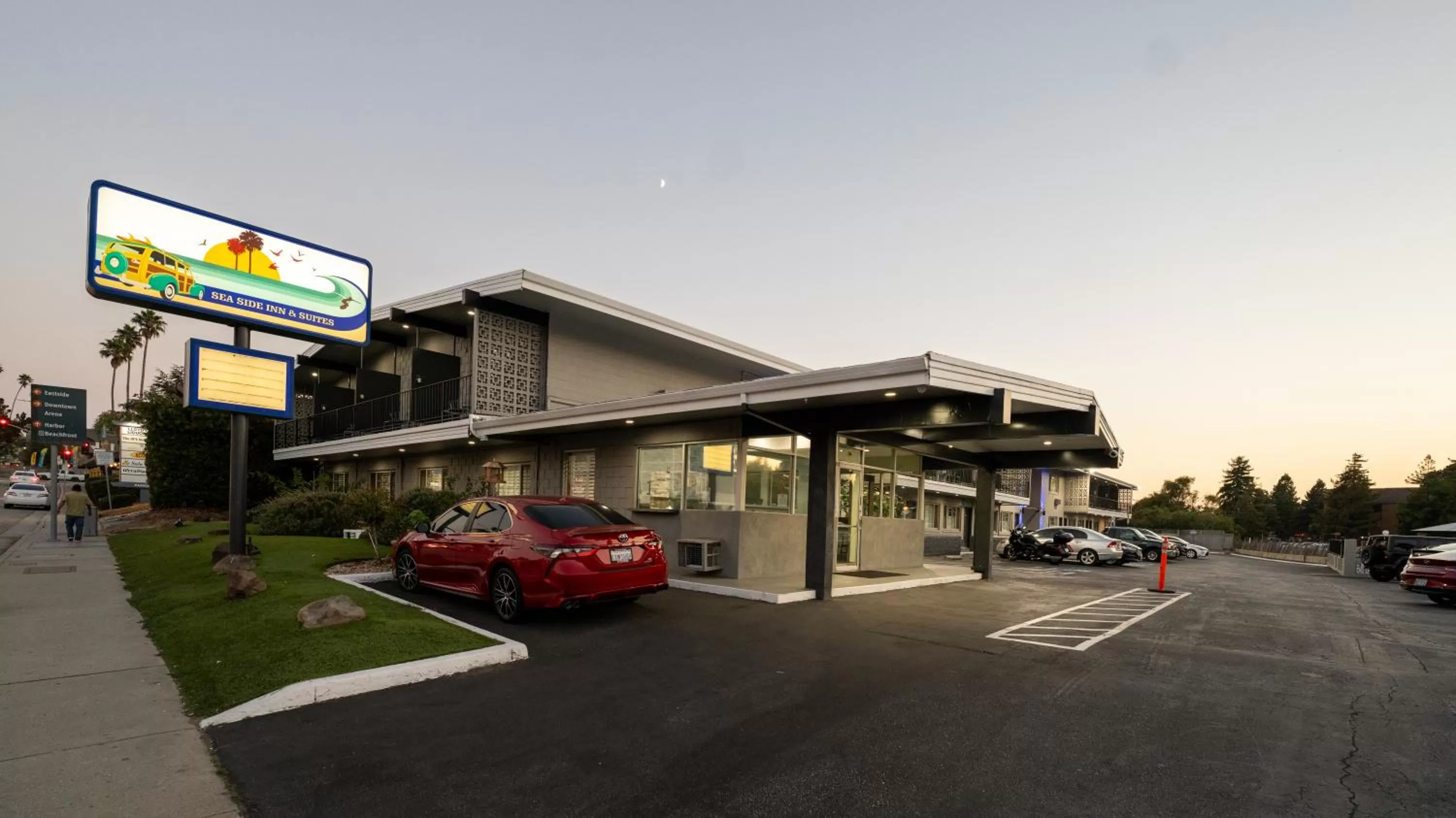 Property building in SeaSide Inn & Suites