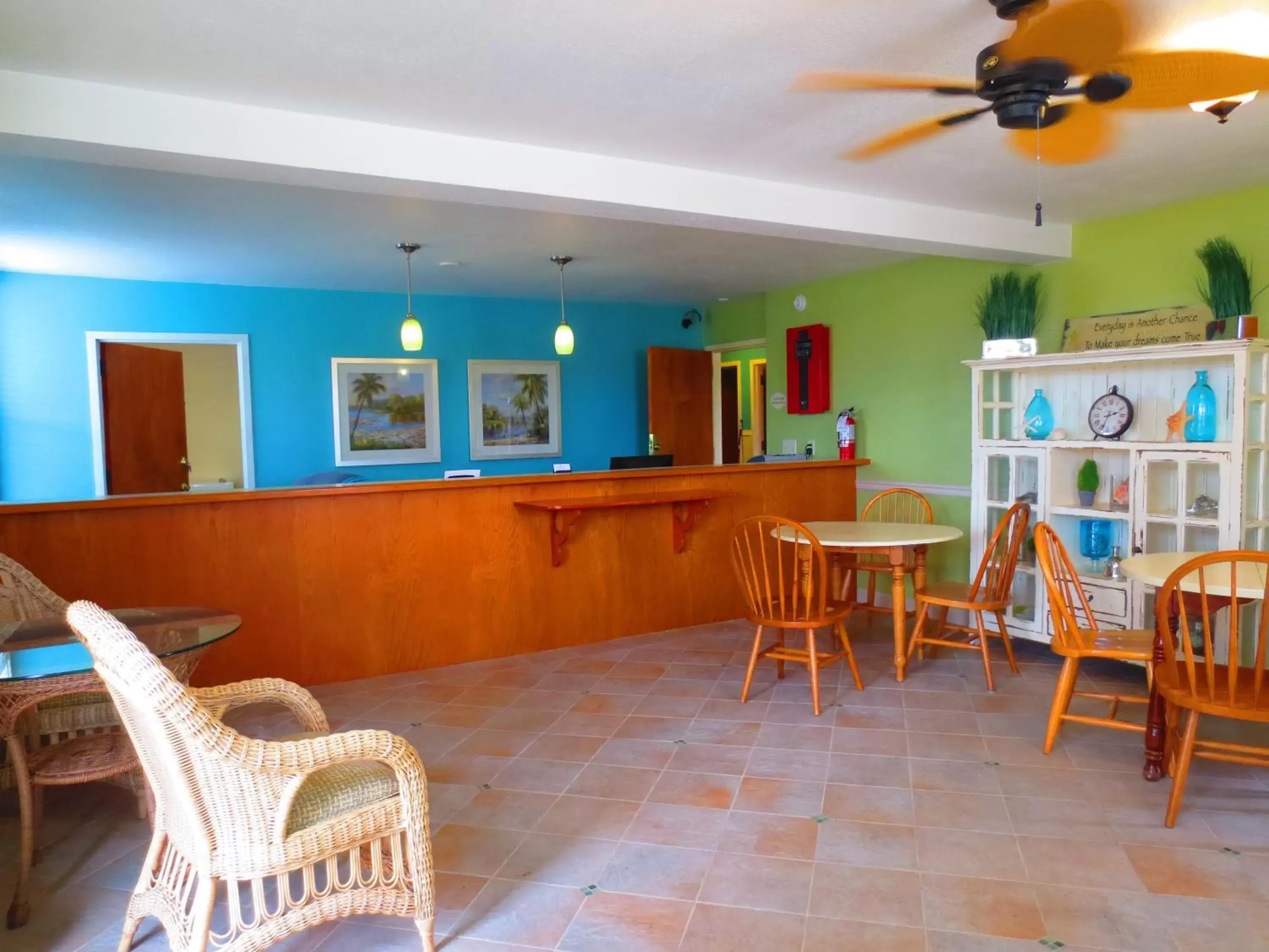 Lobby or reception, Restaurant/Places to Eat in Outer Banks Inn