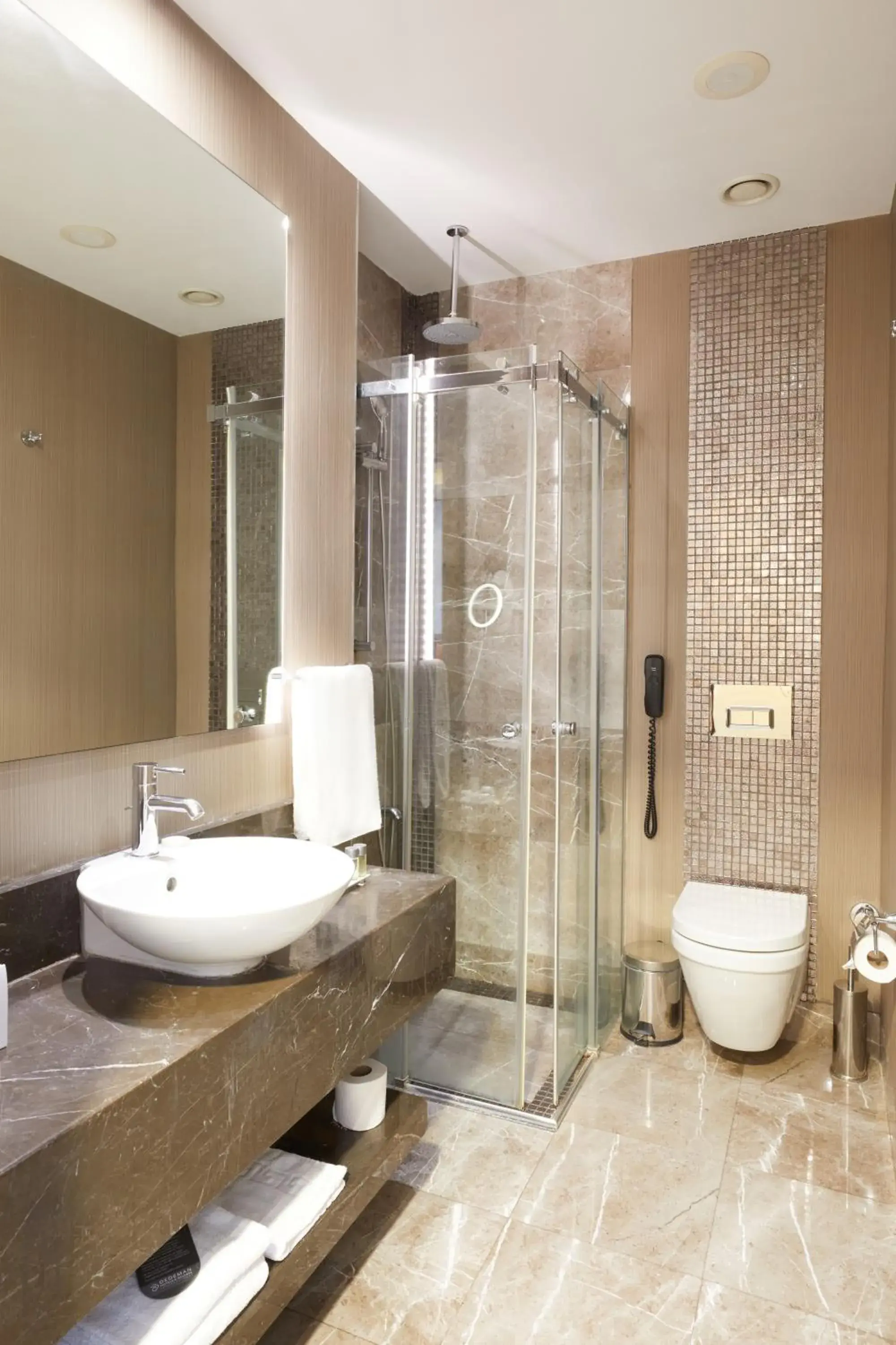 Shower, Bathroom in Park Dedeman Bostanci Hotel