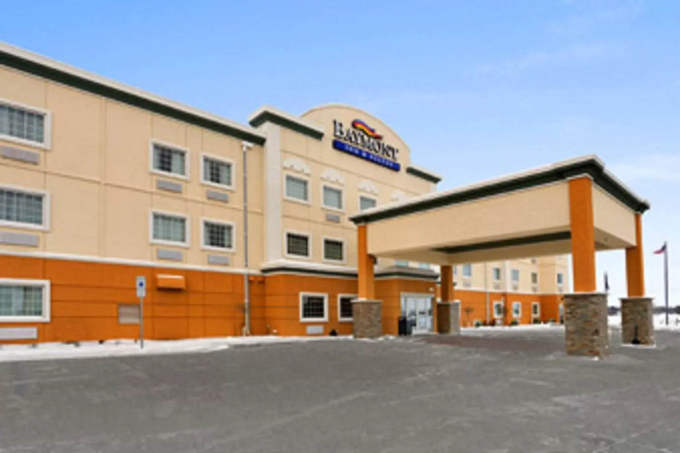 Facade/entrance in Baymont by Wyndham Minot Facade/entrance in Baymont by Wyndham Minot