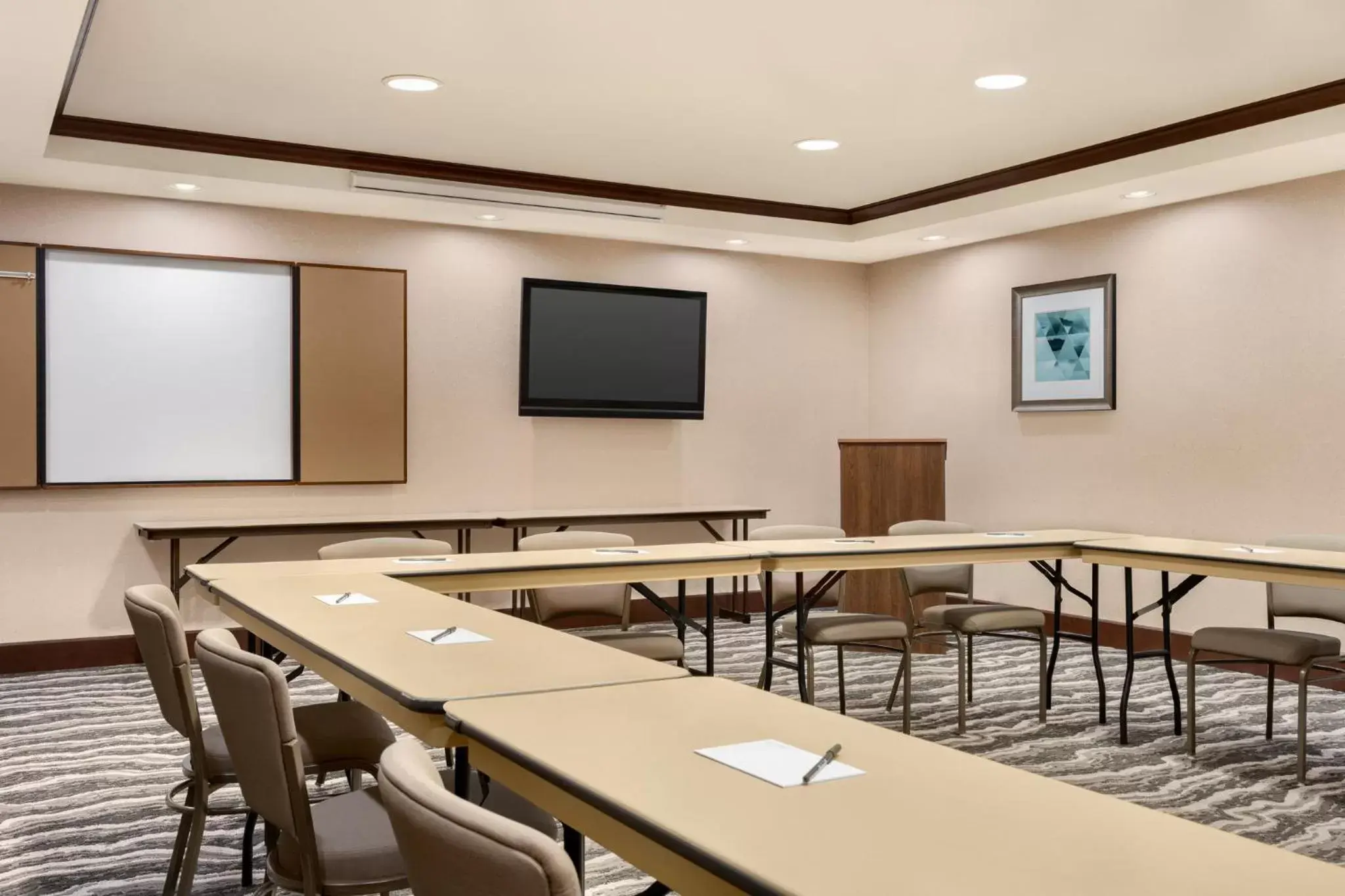 Meeting/conference room in Staybridge Suites Oklahoma City-Quail Springs, an IHG Hotel