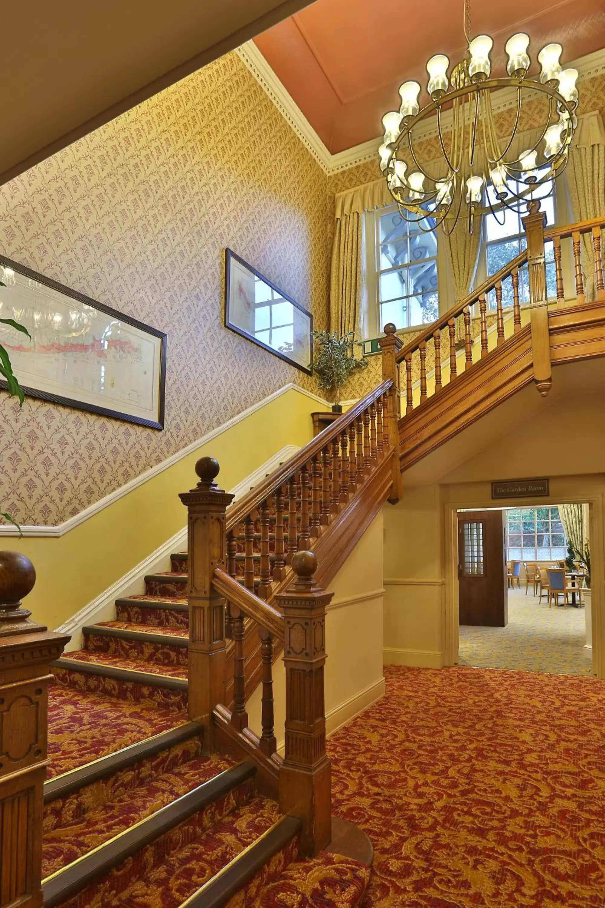 Lobby or reception in Reigate Manor Hotel