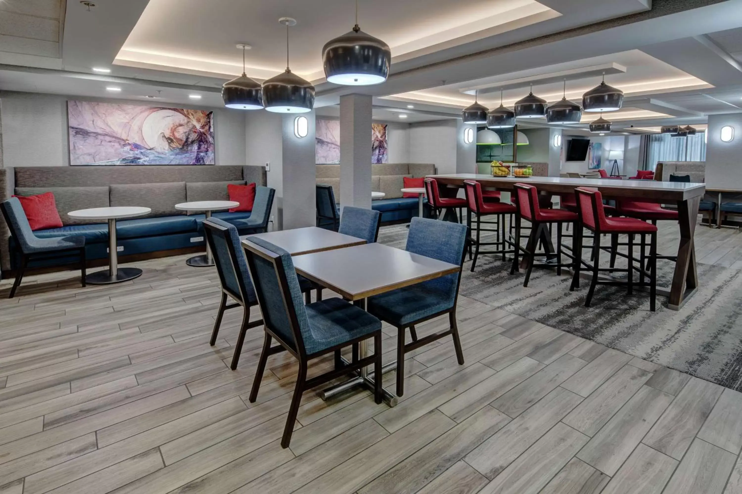 Lobby or reception, Restaurant/Places to Eat in Hampton Inn New Albany Louisville West