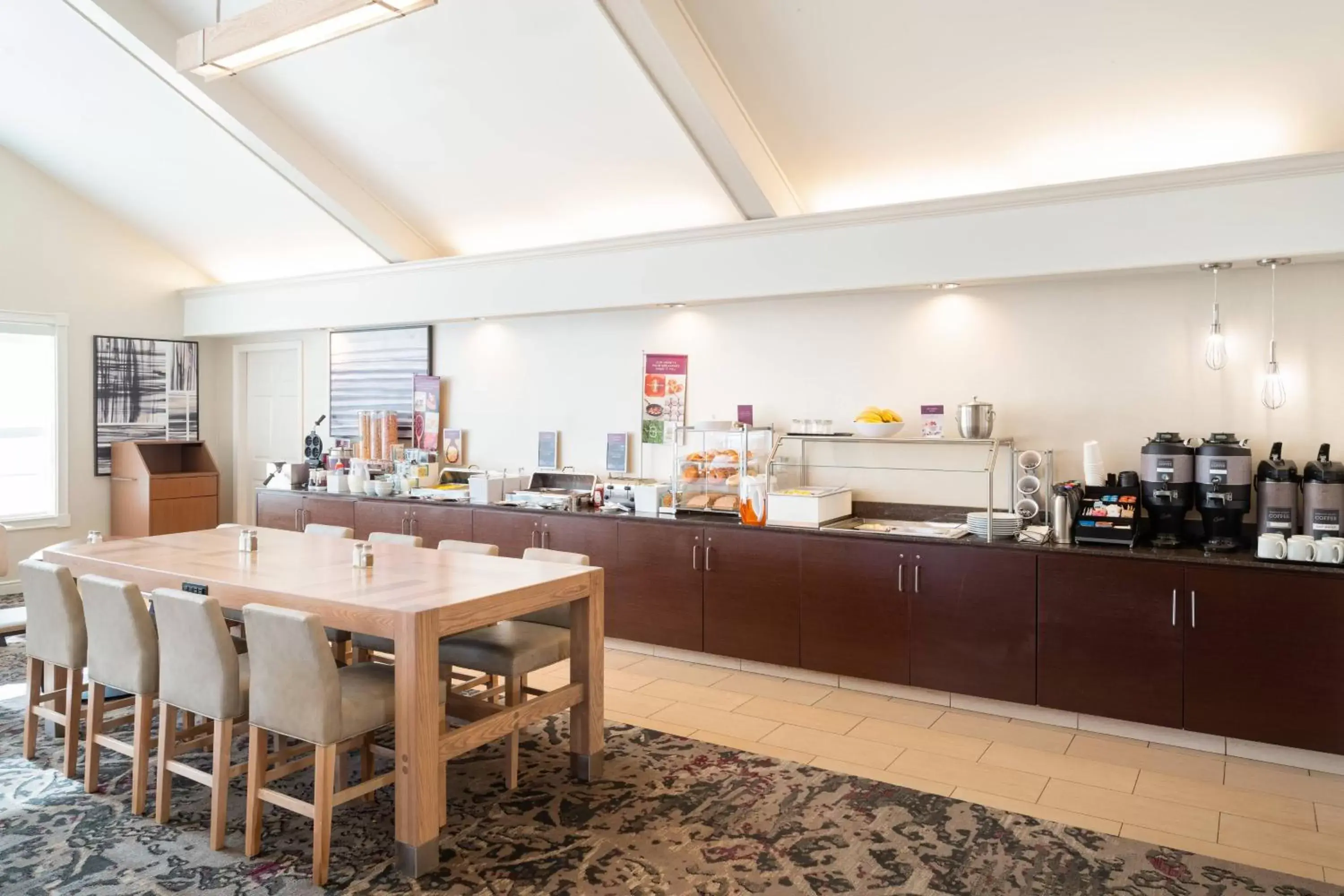 Breakfast, Restaurant/Places to Eat in Residence Inn Southington