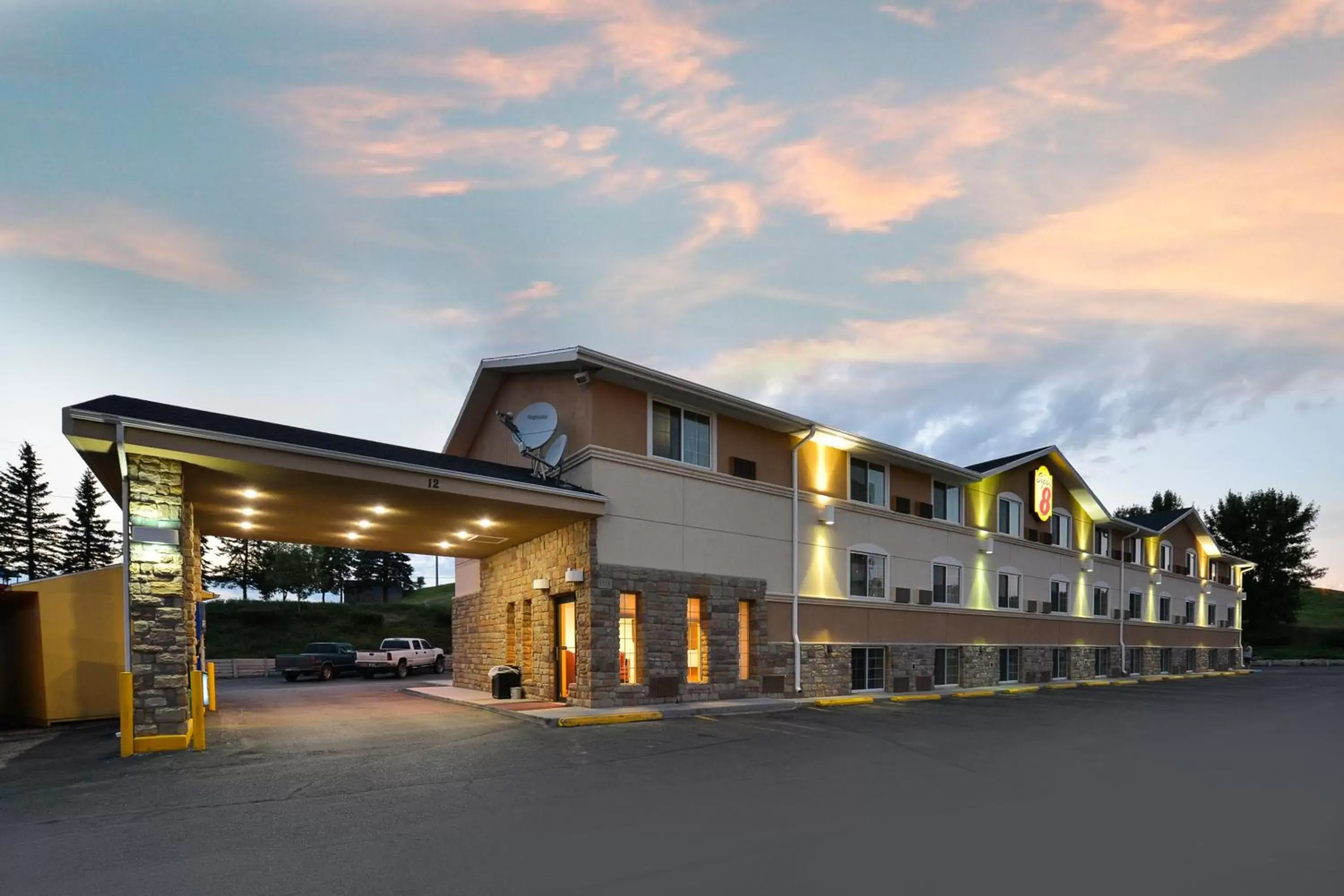 Property Building in Super 8 by Wyndham Minot Airport