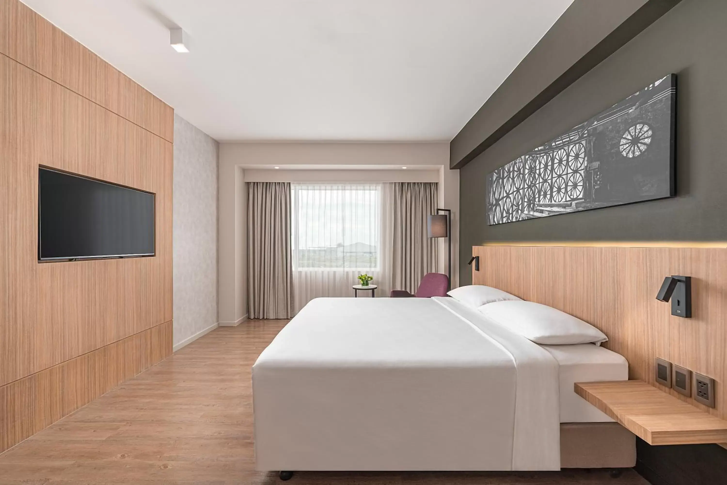 Bed in Park Inn By Radisson Bacolod