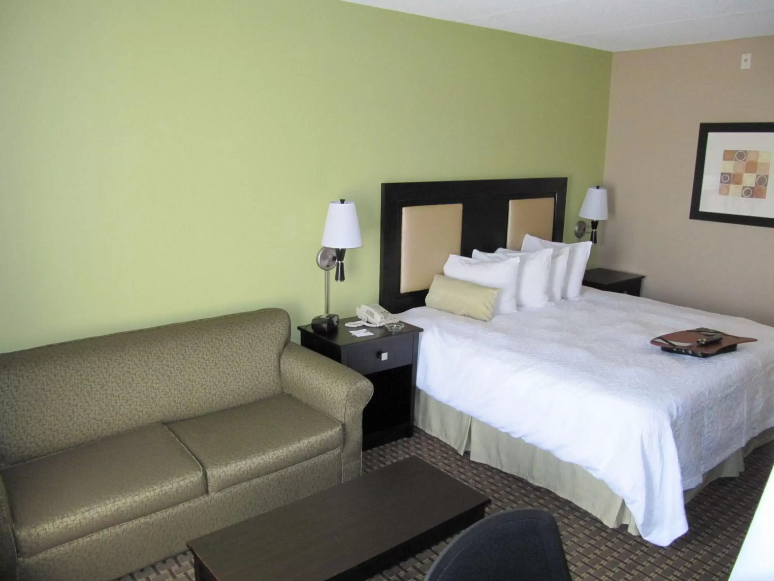 Living room, Bed in Hampton Inn Lindale/Tyler Living room, Bed in Hampton Inn Lindale/Tyler