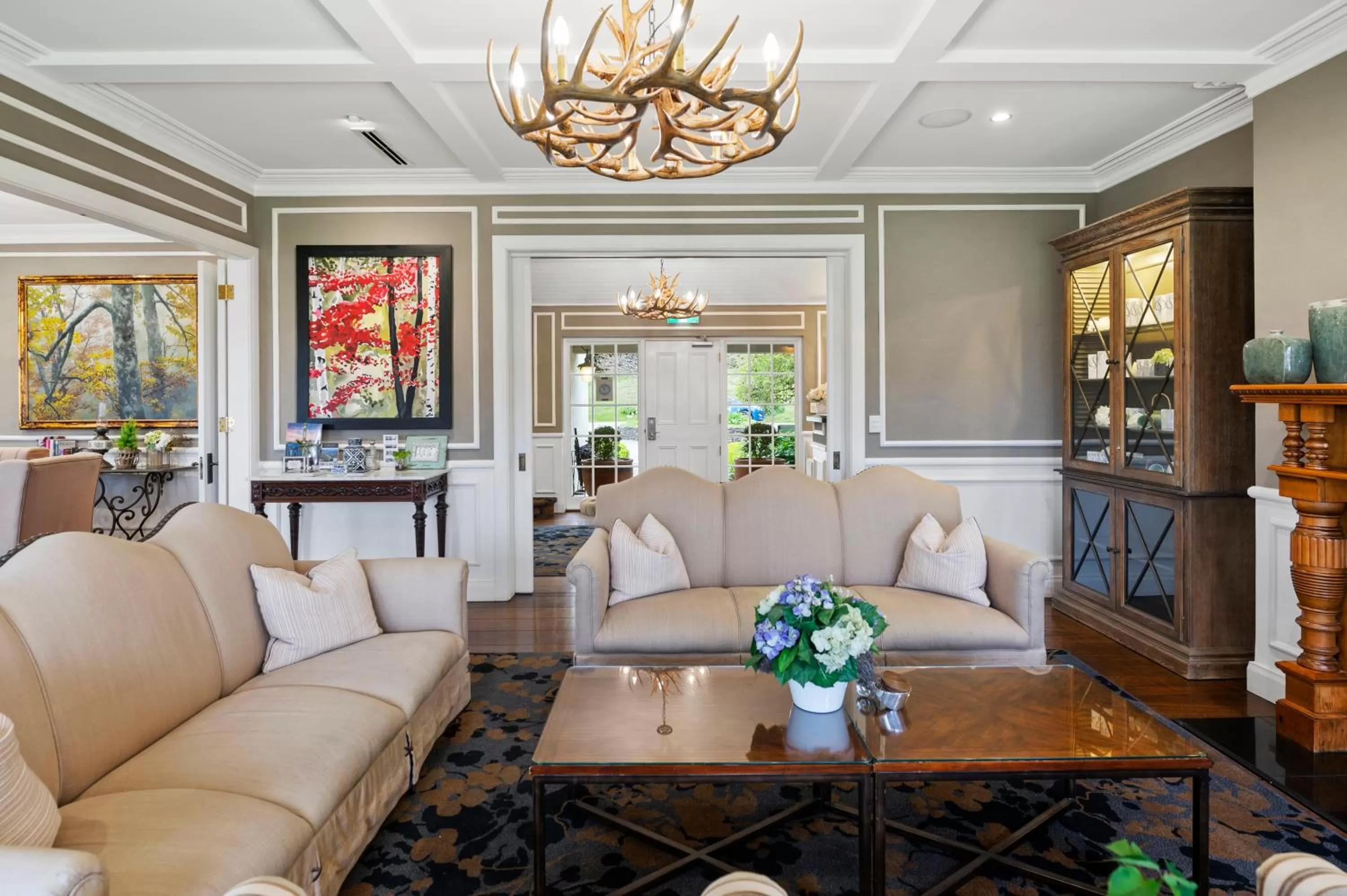Lobby or reception in Parklands Country Gardens & Lodges Blue Mountains