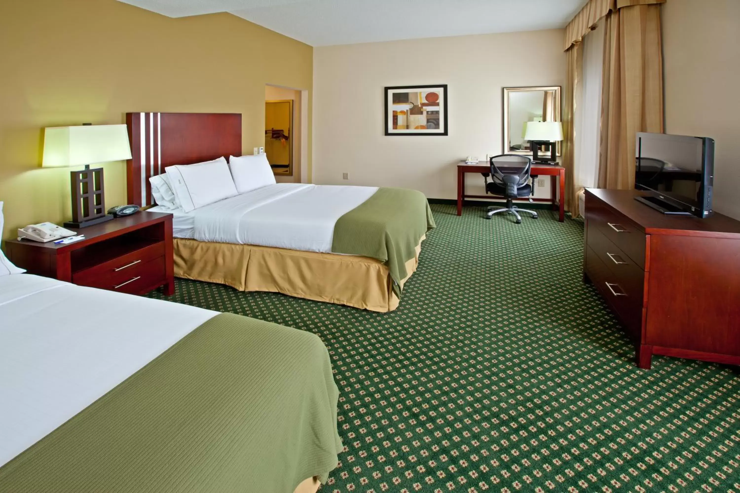 Bedroom, Bed in Holiday Inn Express Hotel & Suites Indianapolis - East, an IHG Hotel