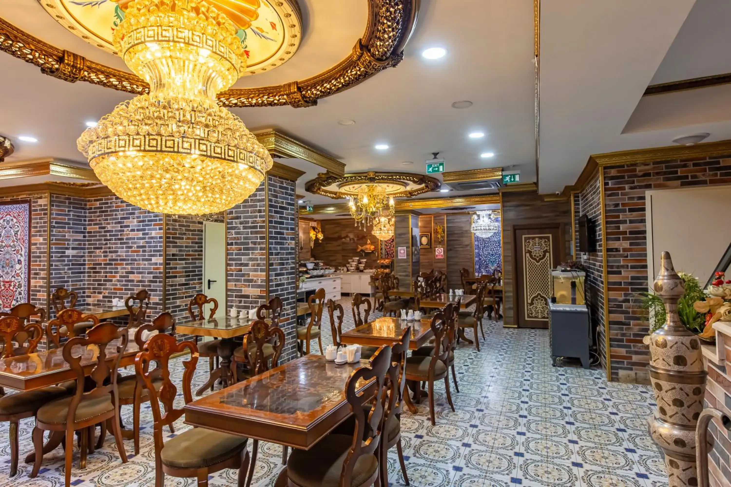 Restaurant/places to eat in Laleli Blue Marmaray Hotel Restaurant/places to eat in Laleli Blue Marmaray Hotel