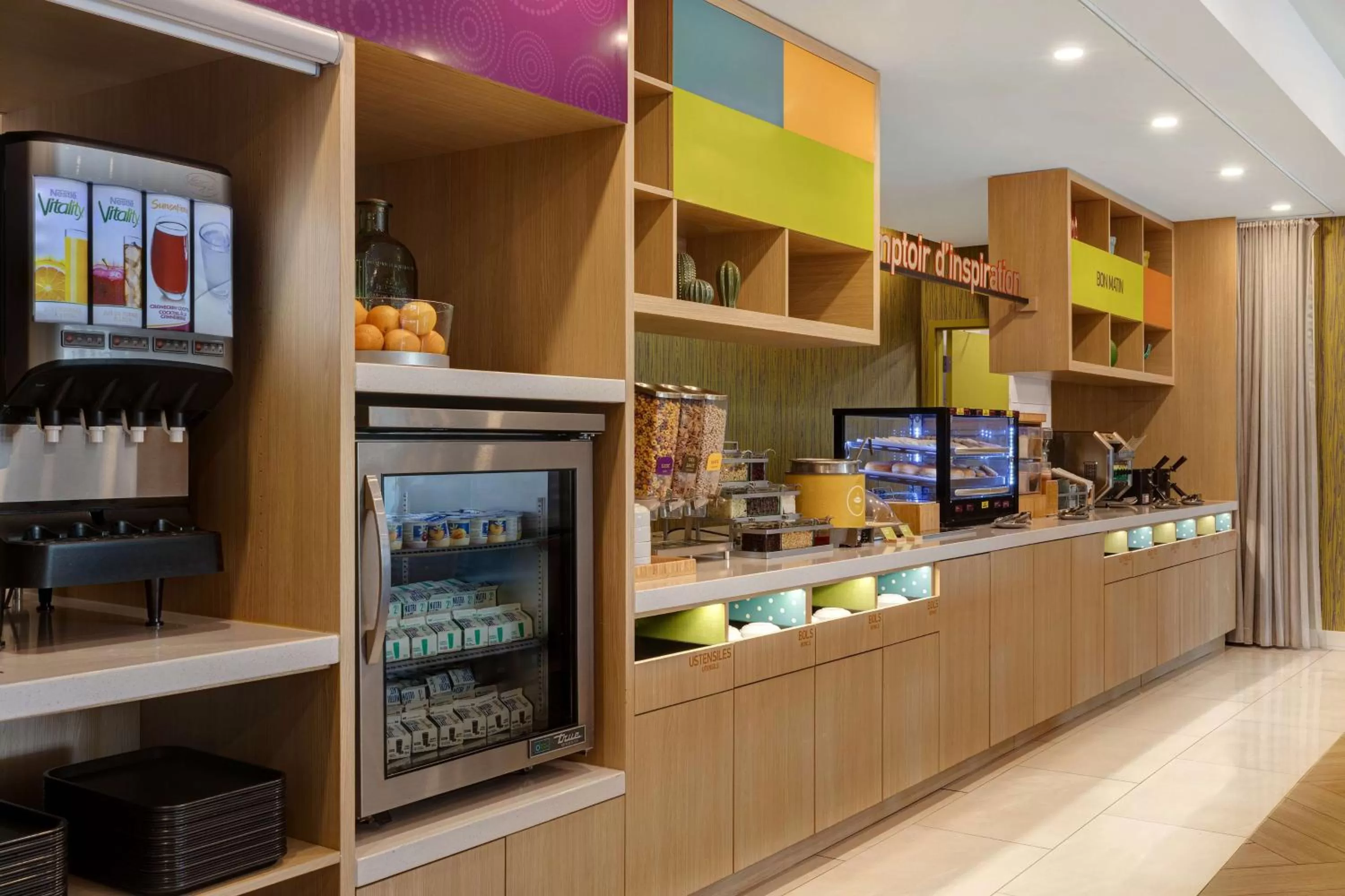 Breakfast in Home2 Suites By Hilton Montreal Dorval