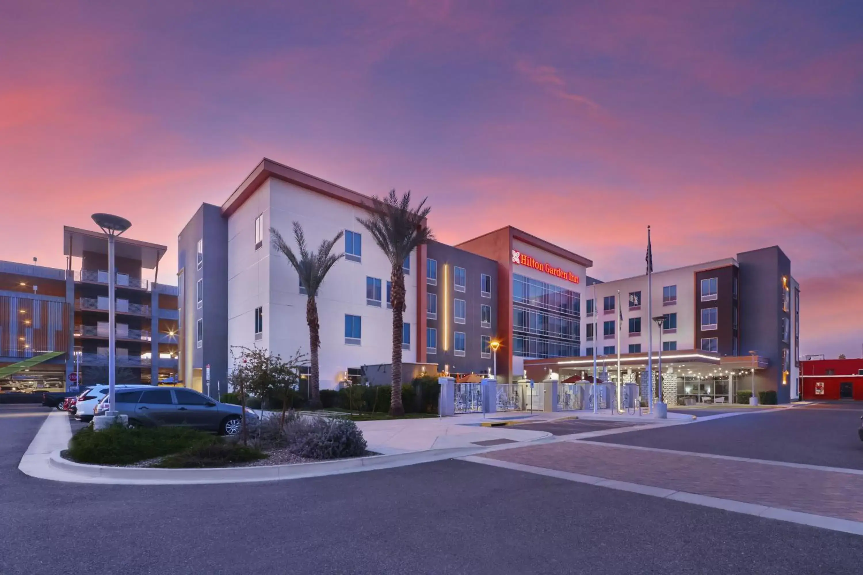 Property building in Hilton Garden Inn Chandler Downtown Property building in Hilton Garden Inn Chandler Downtown