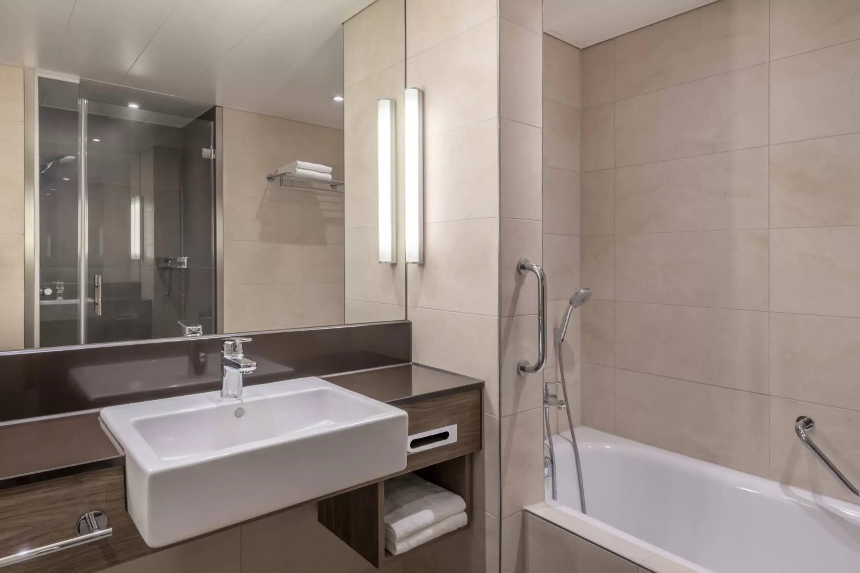 Bathroom in Courtyard by Marriott Linz