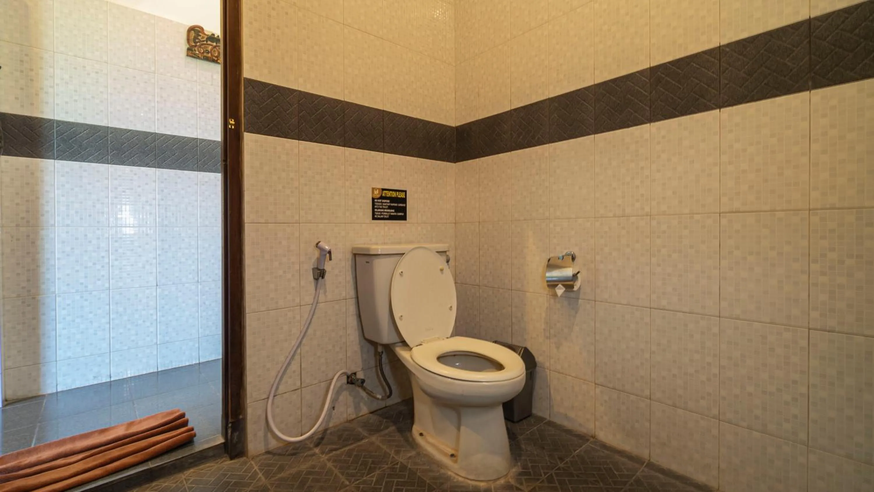 Bathroom in Kun - Kun Guest House Ubud