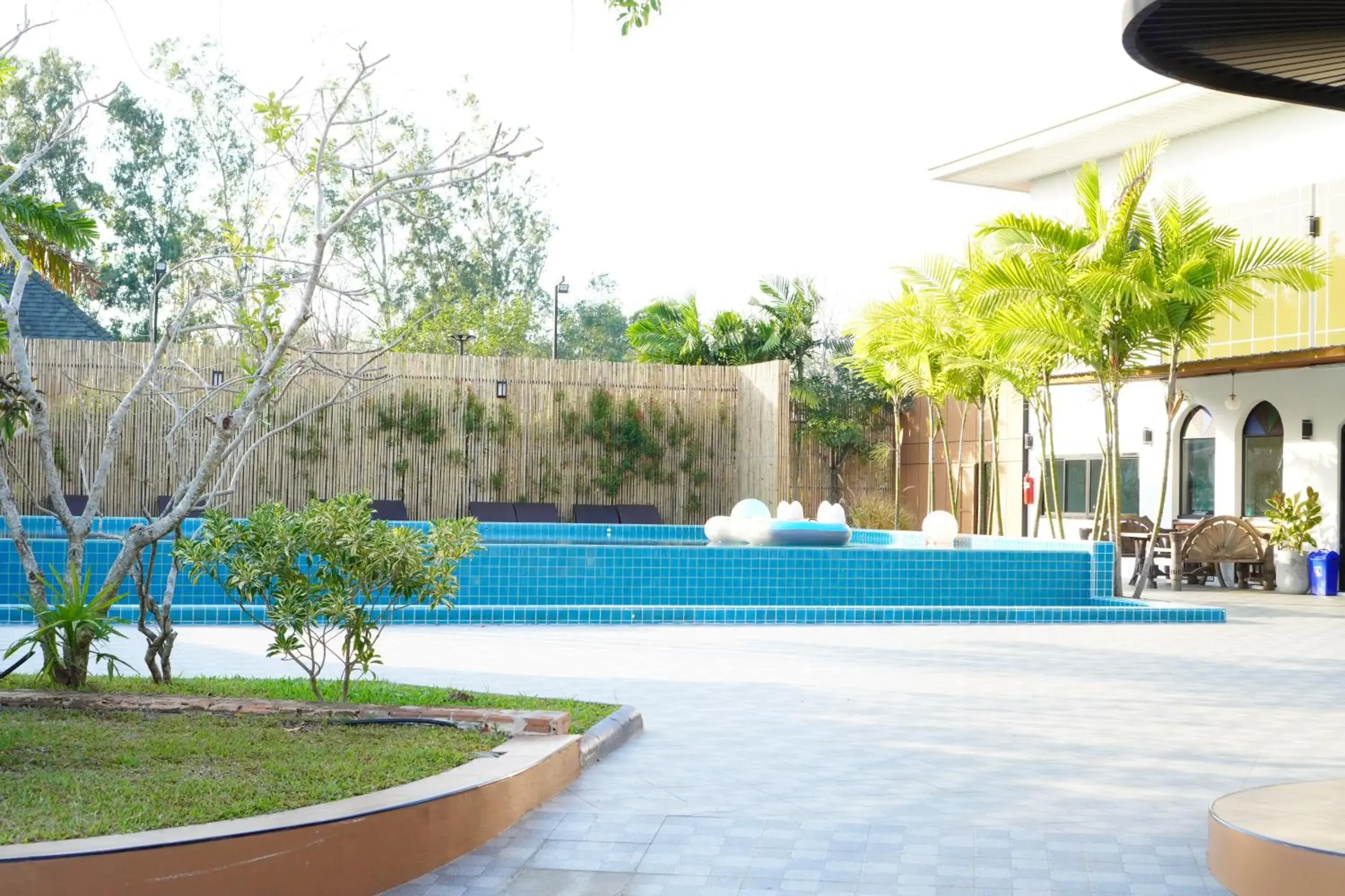 Garden, Swimming Pool in Green Terrace Resort & Restaurant
