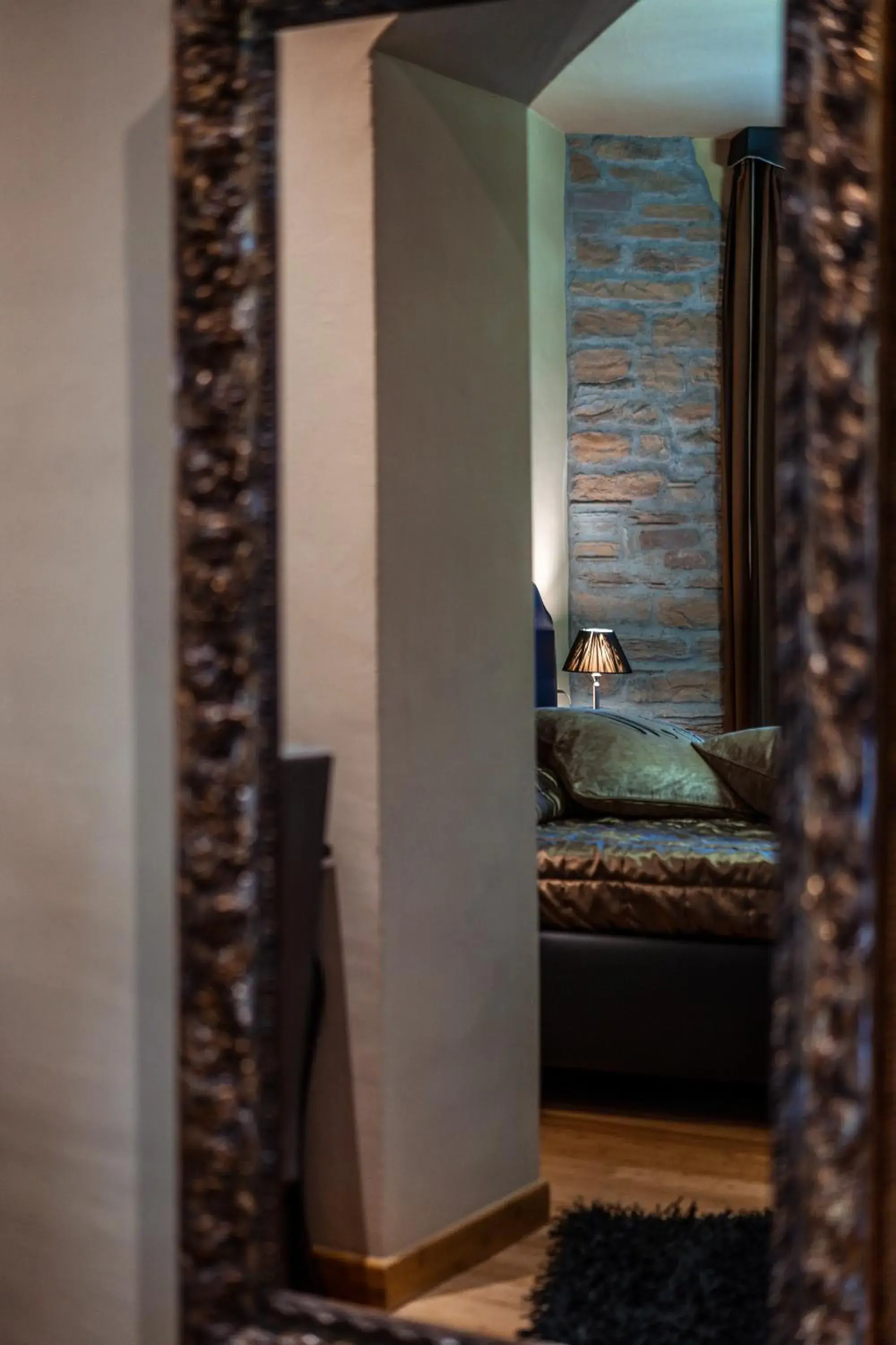 Decorative detail, Bathroom in La Locanda Del Conte Mameli