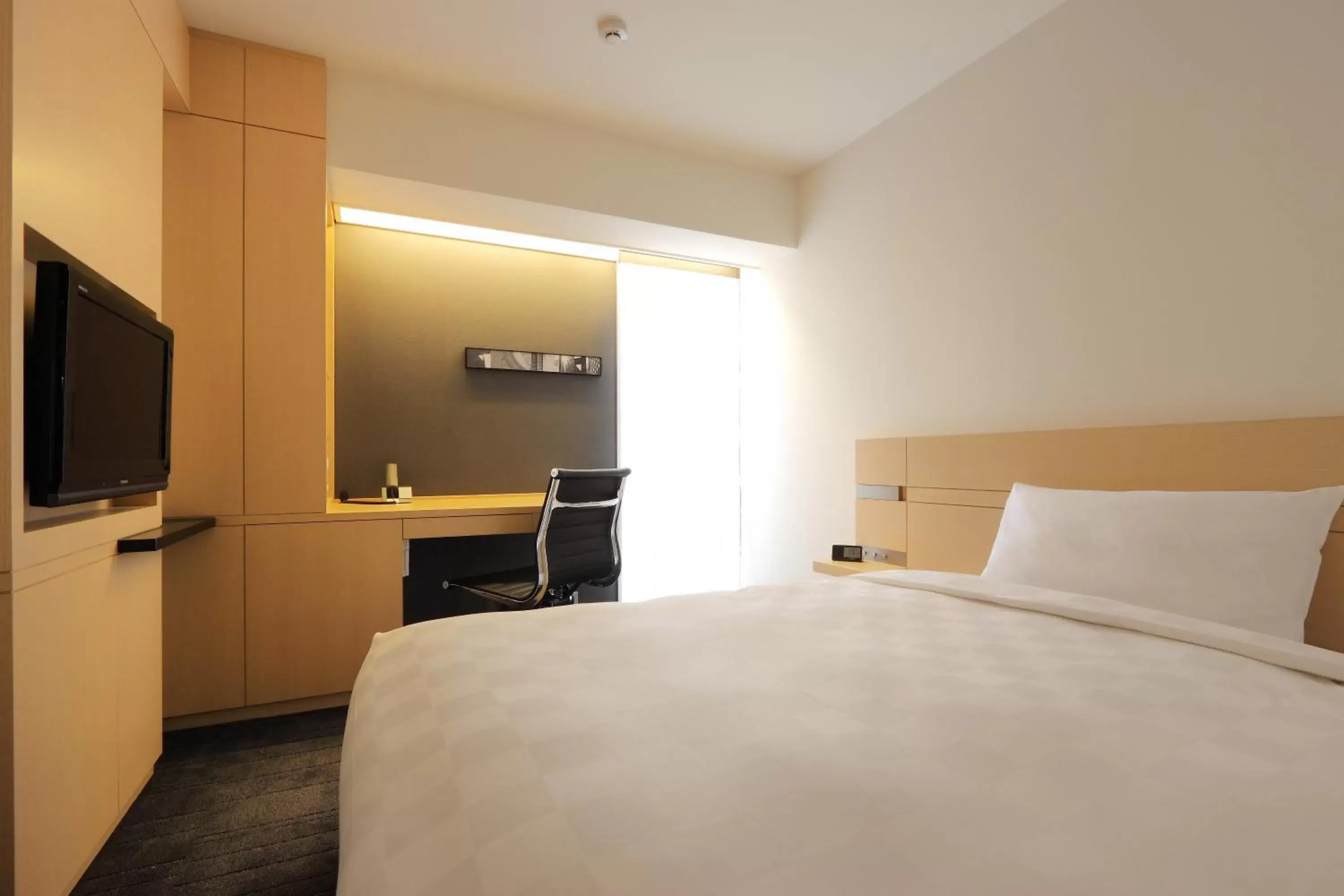 Photo of the whole room, Bed in Hakata Tokyu REI Hotel