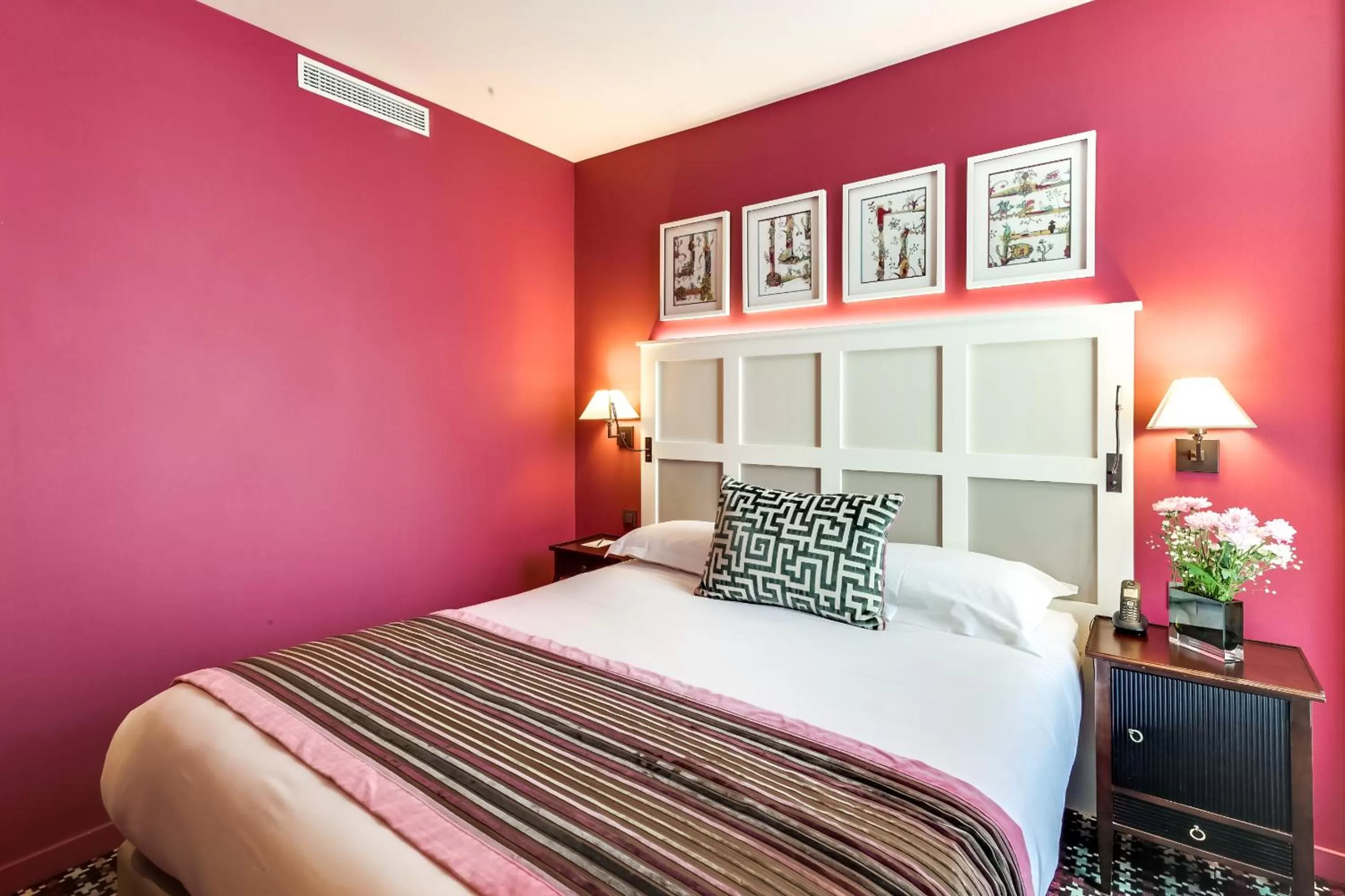 Bed in Les Tournelles