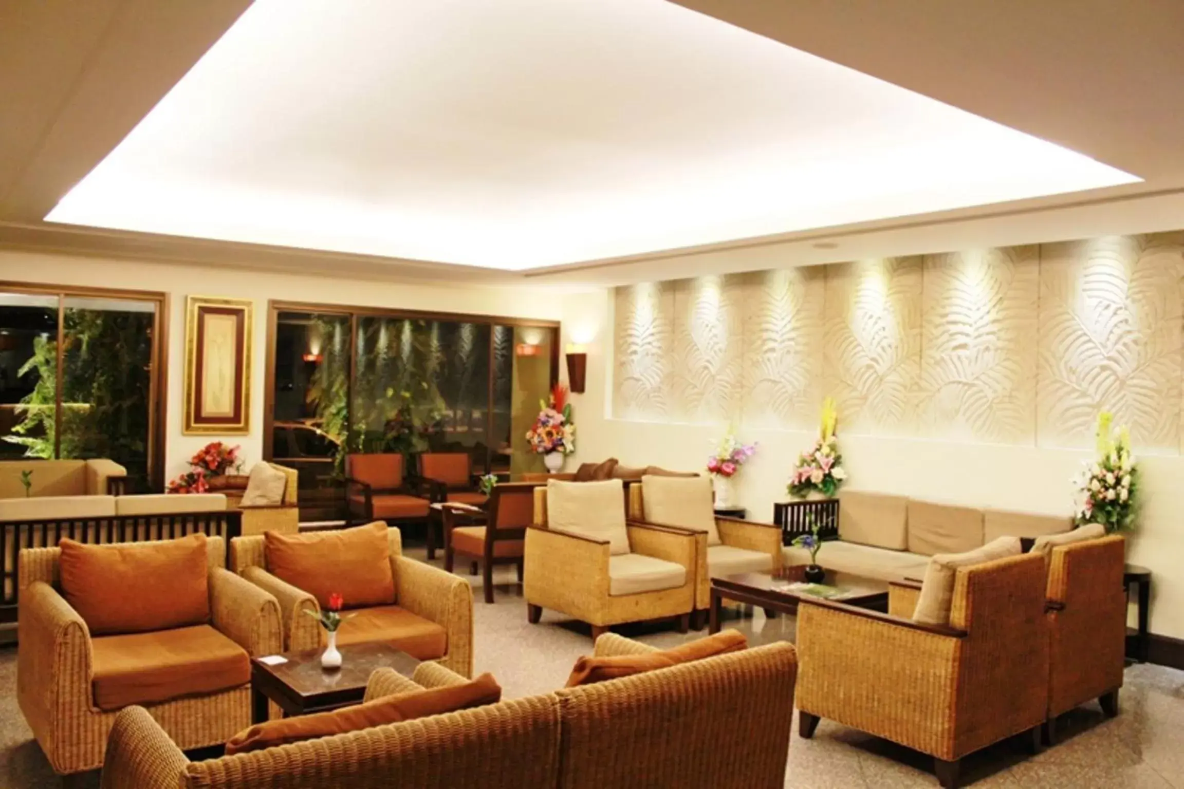 Lobby or reception in Royal Peninsula Hotel Chiangmai