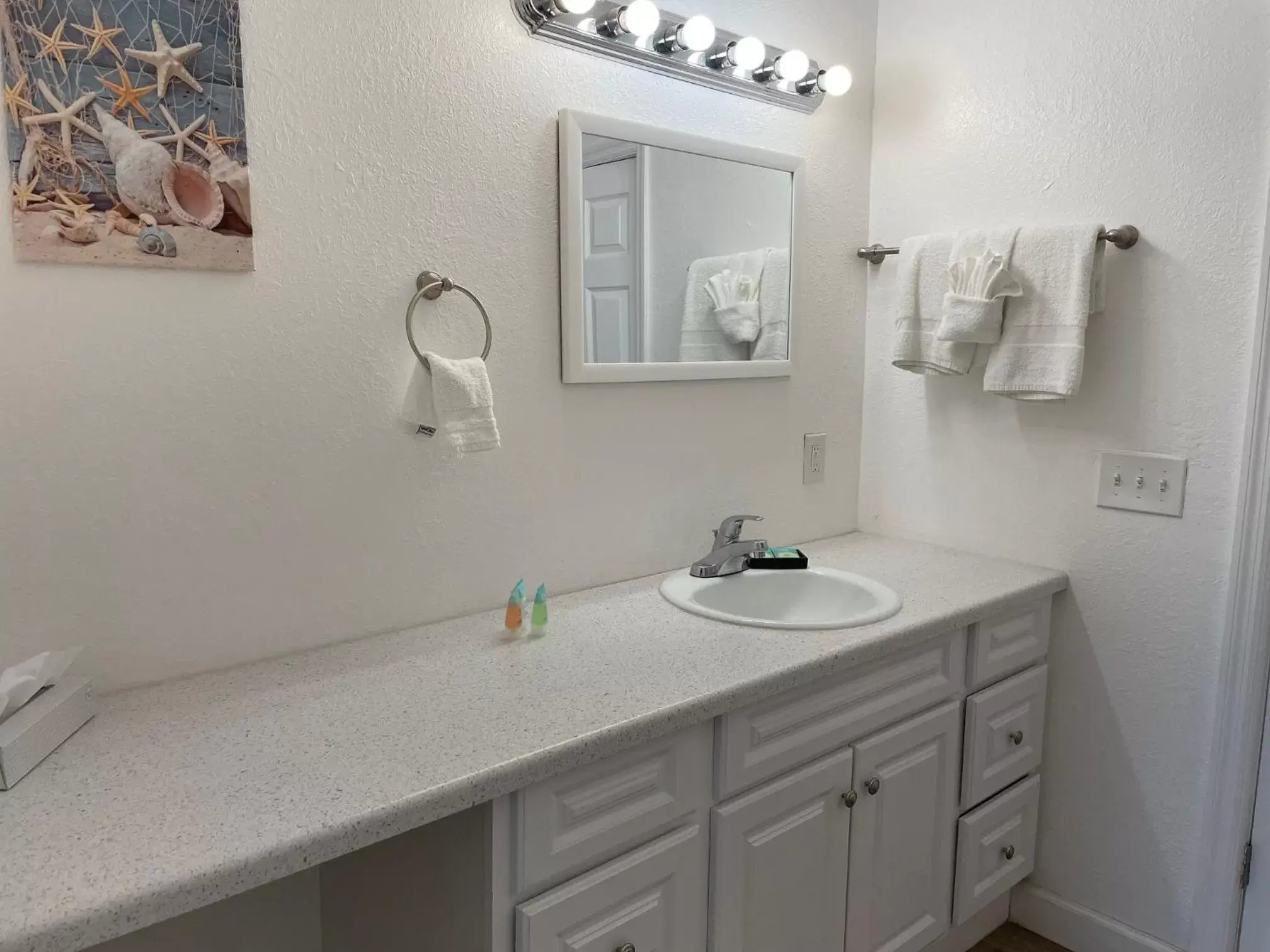 Bathroom in Sandalwood Beach Resort