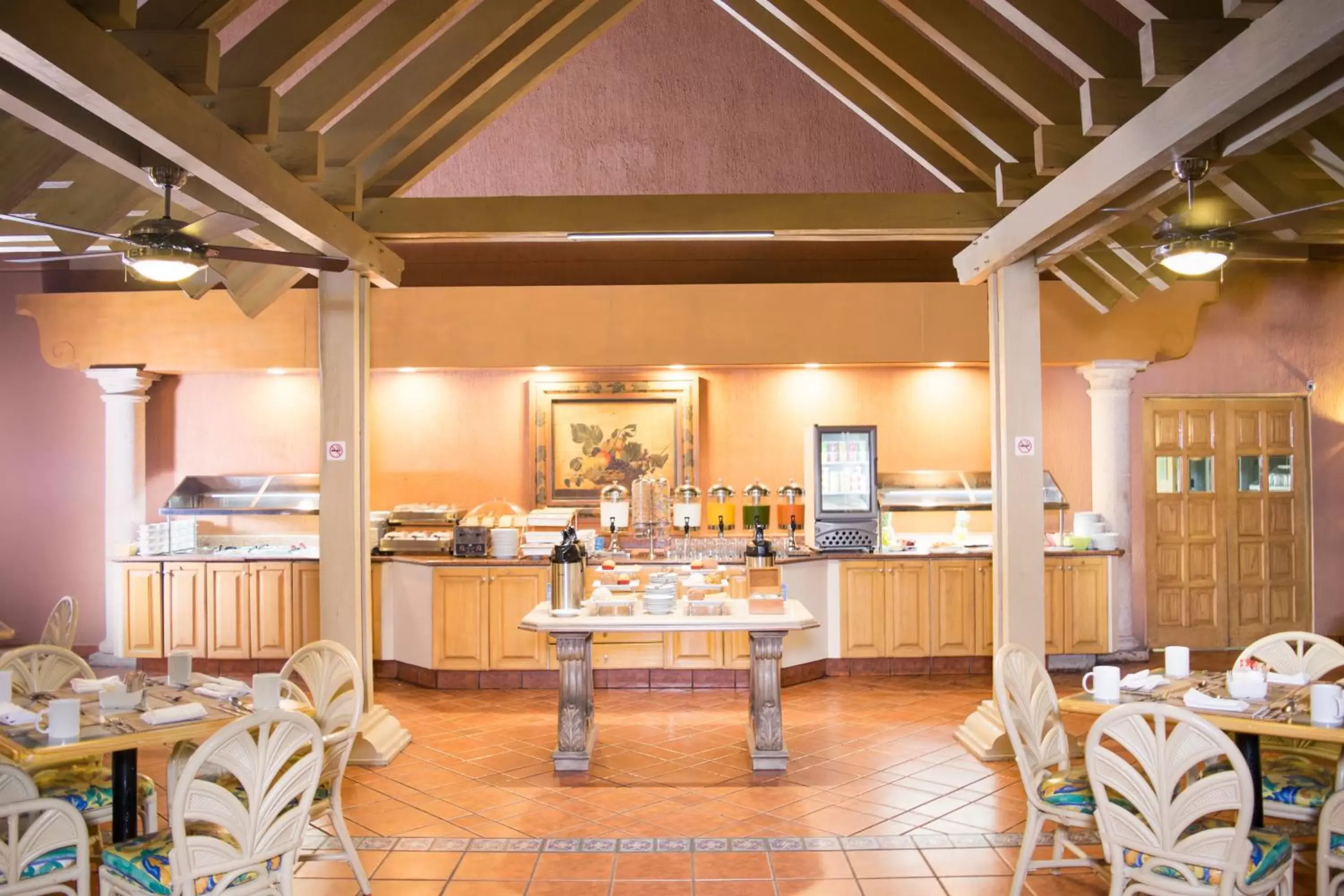 Dining area, Restaurant/Places to Eat in iStay Hotel Ciudad Victoria