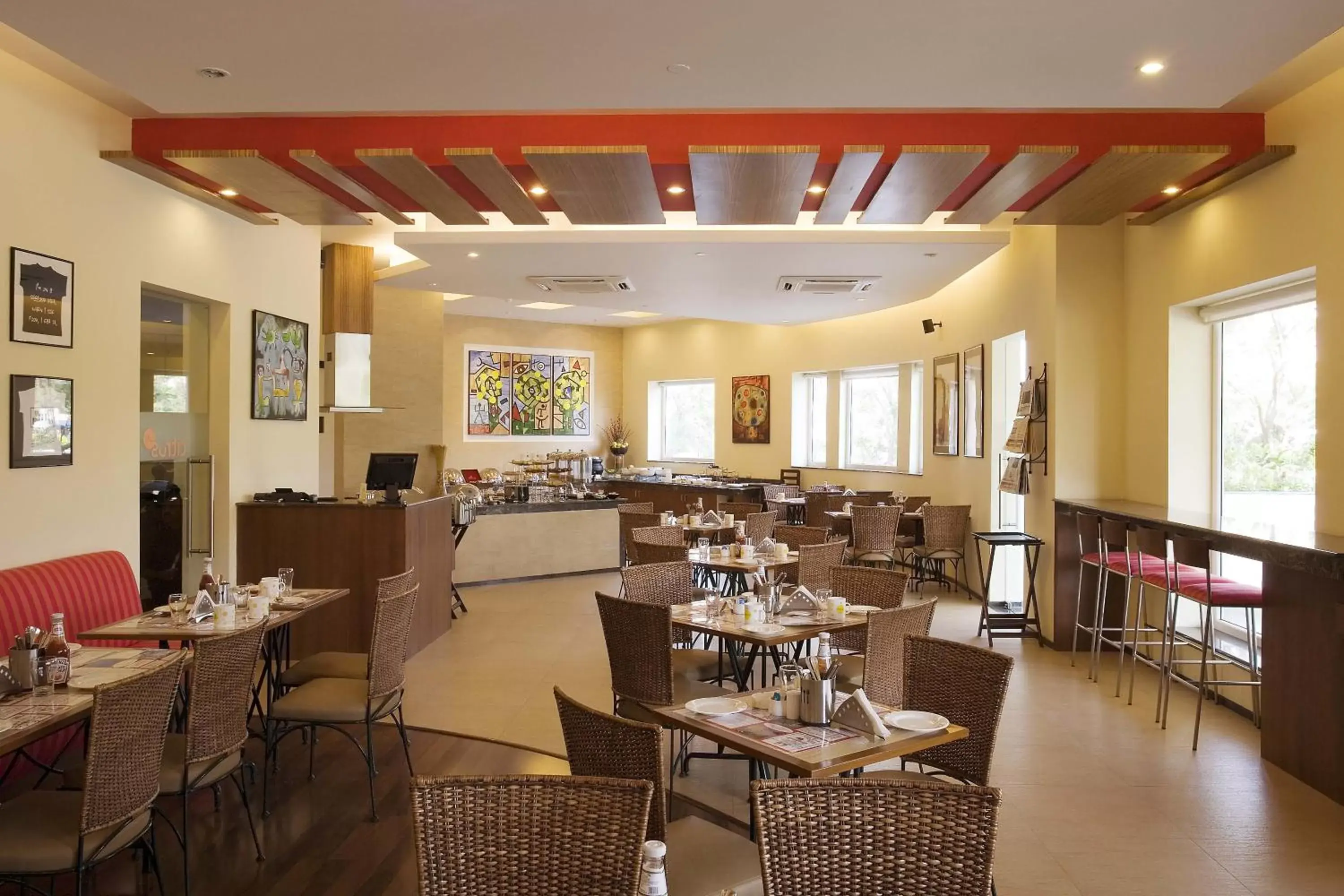 Restaurant/Places to Eat in Lemon Tree Hotel Hinjewadi Pune