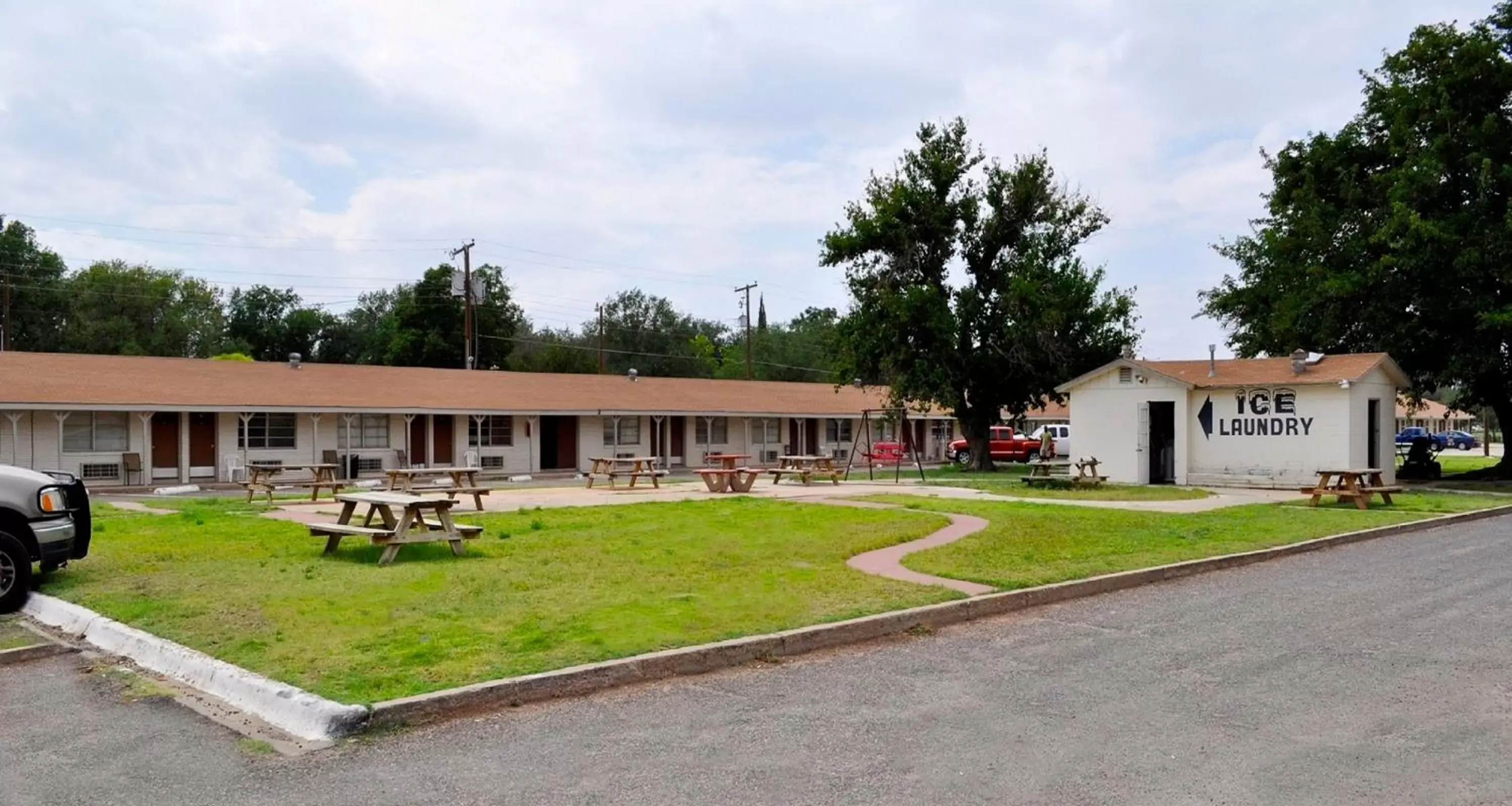 Property Building in Andrews Motor Inn