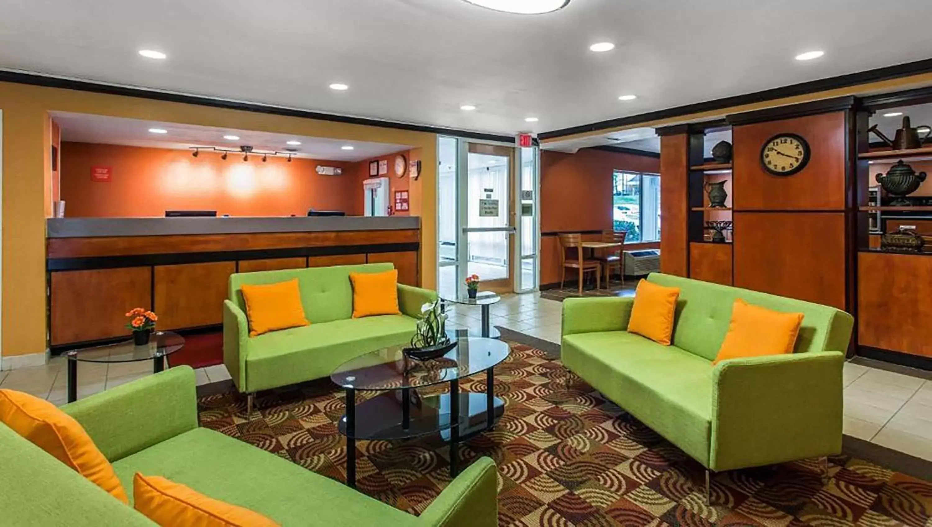 Lobby or reception, Lobby/Reception in Studios & Suites 4 Less Charlotte