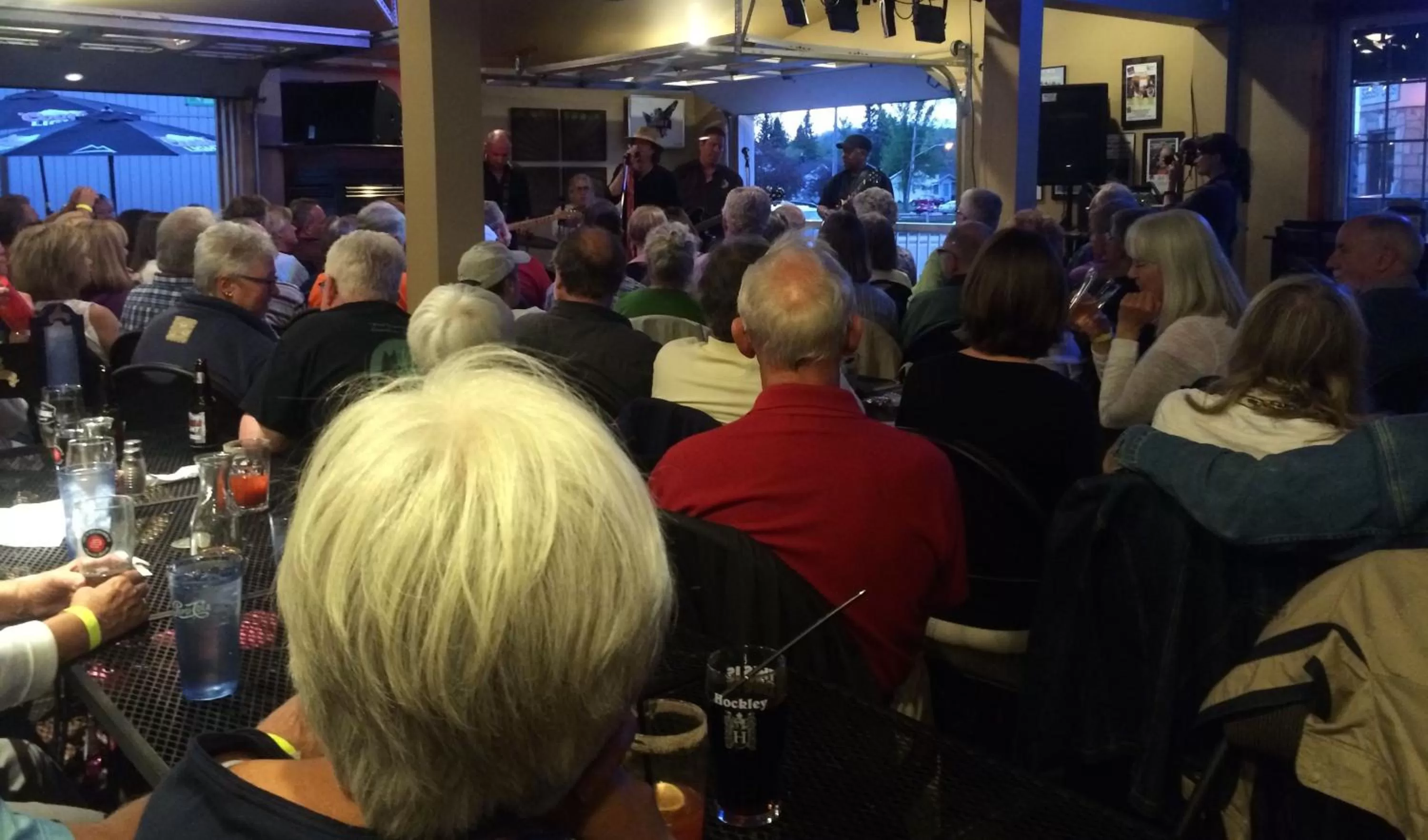 Evening entertainment in Dominion Hotel