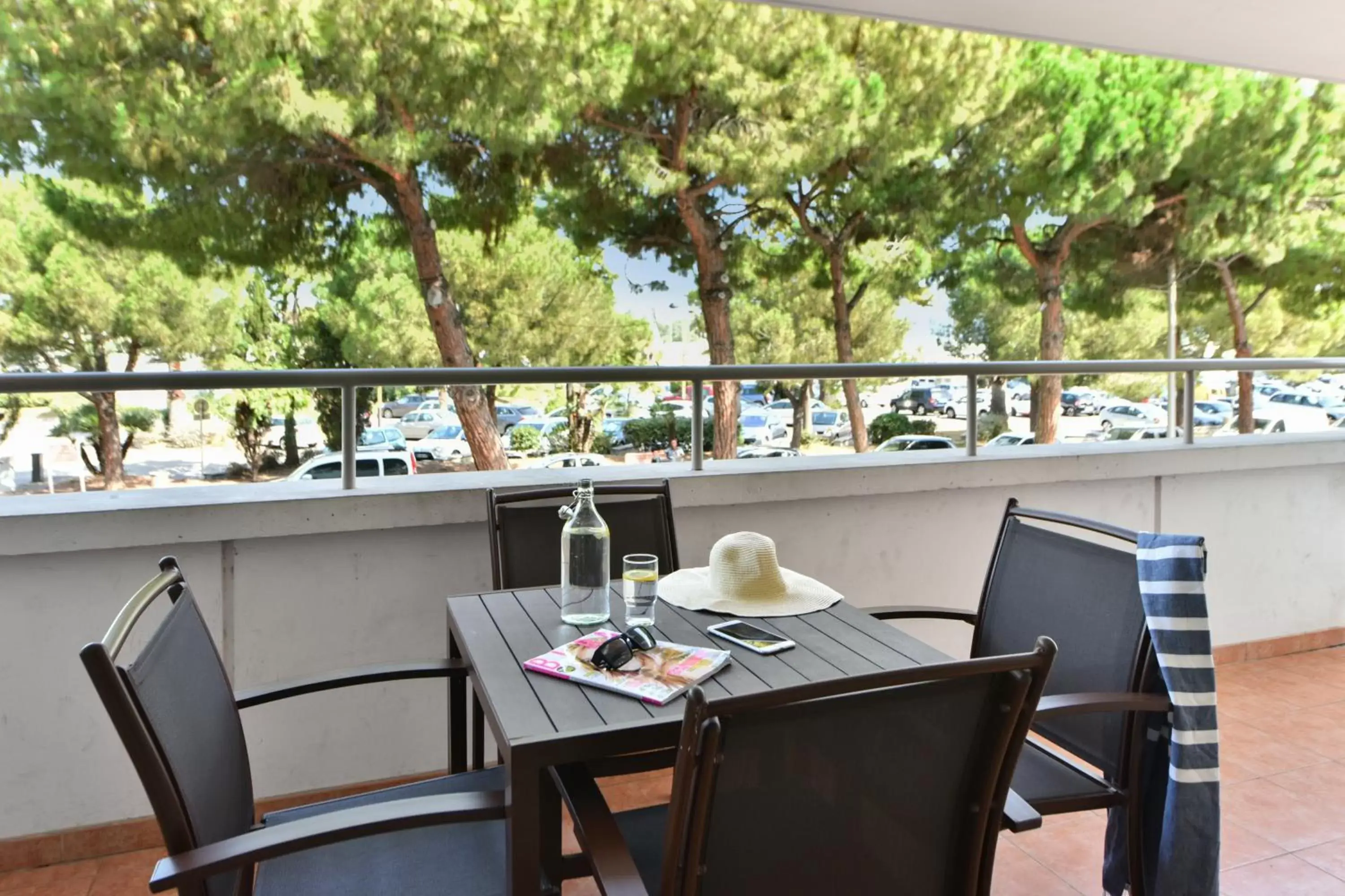 Patio, Restaurant/Places to Eat in Résidence Pierre & Vacances Premium Port Prestige