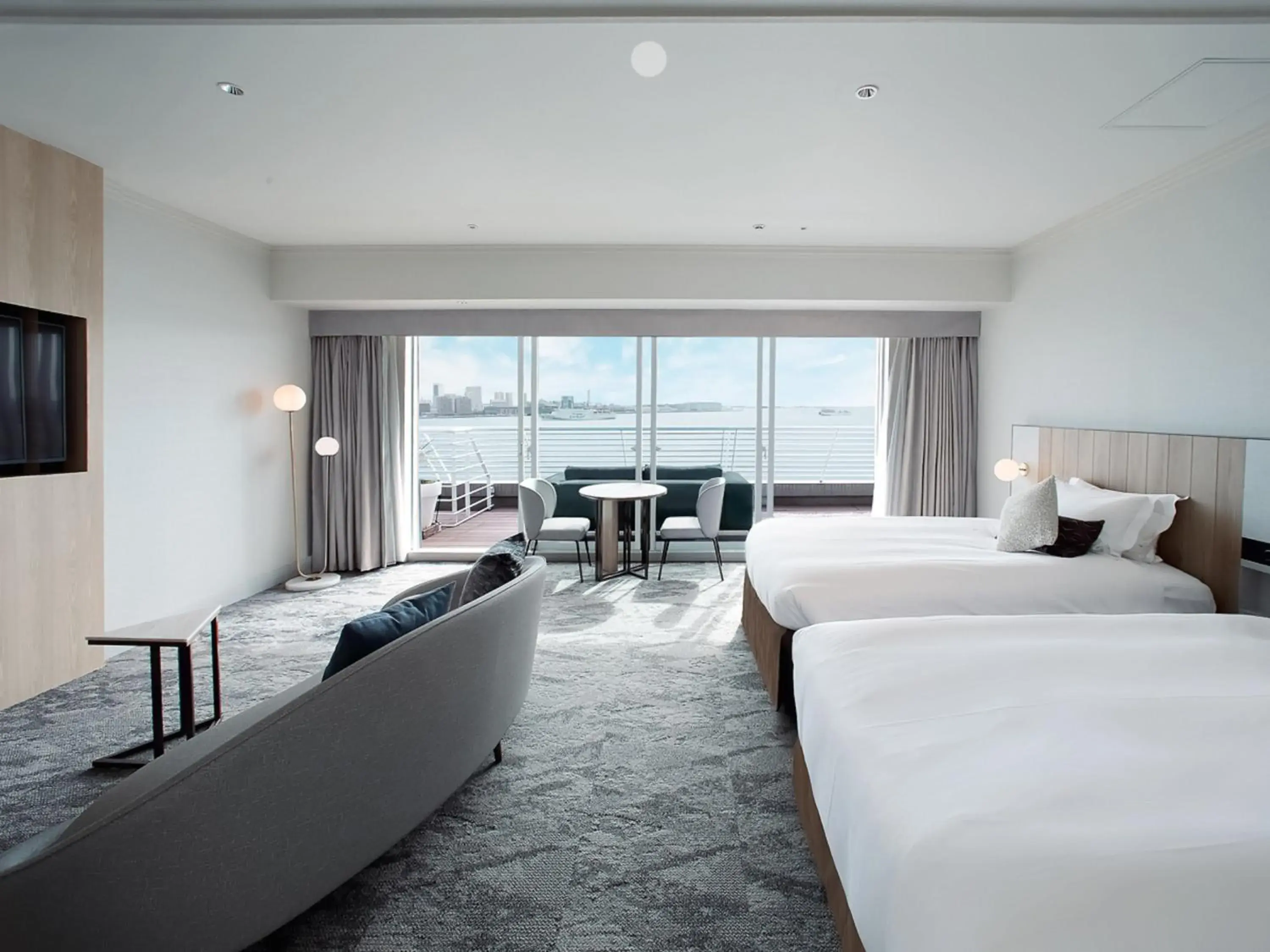 Photo of the whole room in Kobe Meriken Park Oriental Hotel