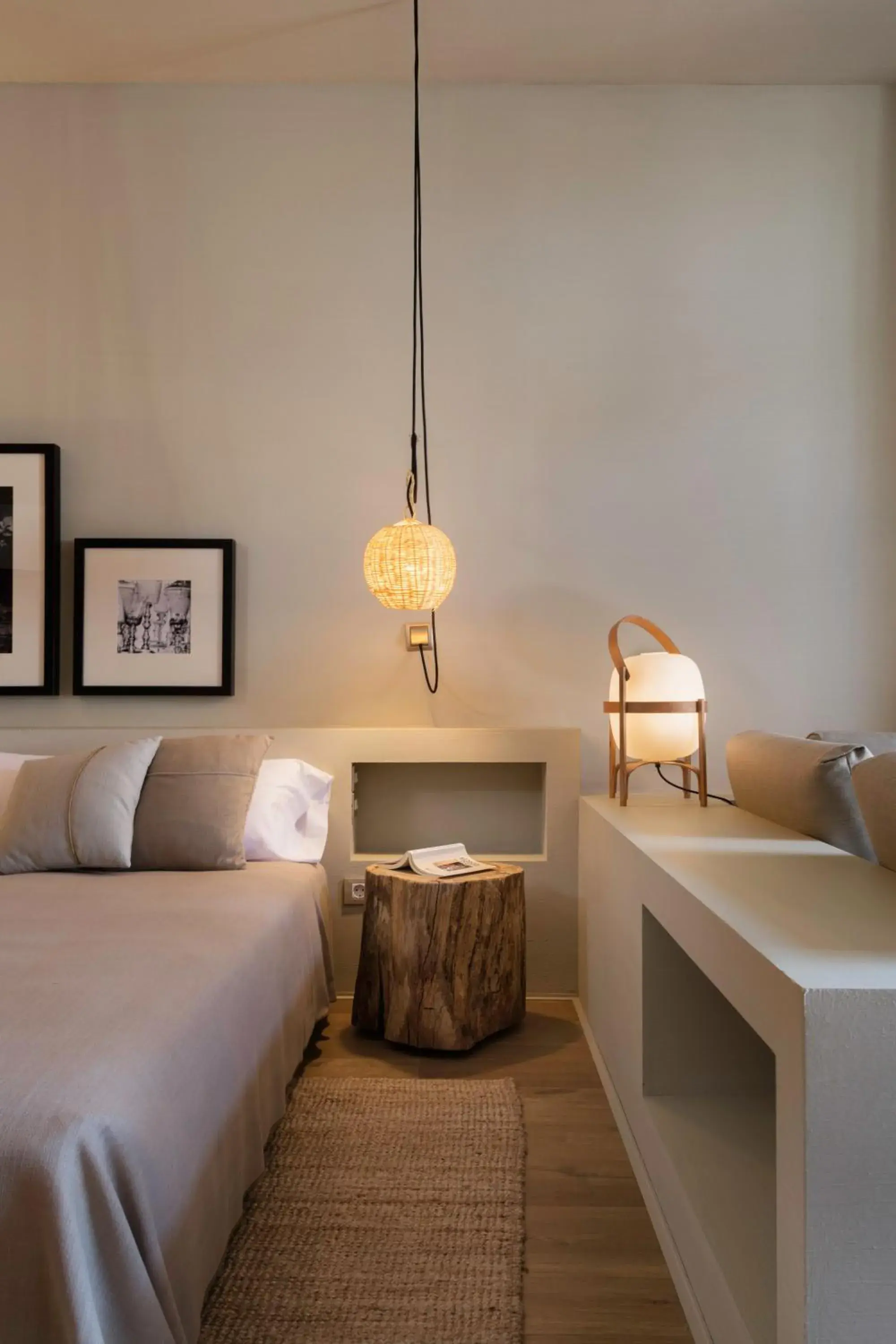 Bedroom, Bed in Hotel Peralada Wine Spa & Golf Bedroom, Bed in Hotel Peralada Wine Spa & Golf