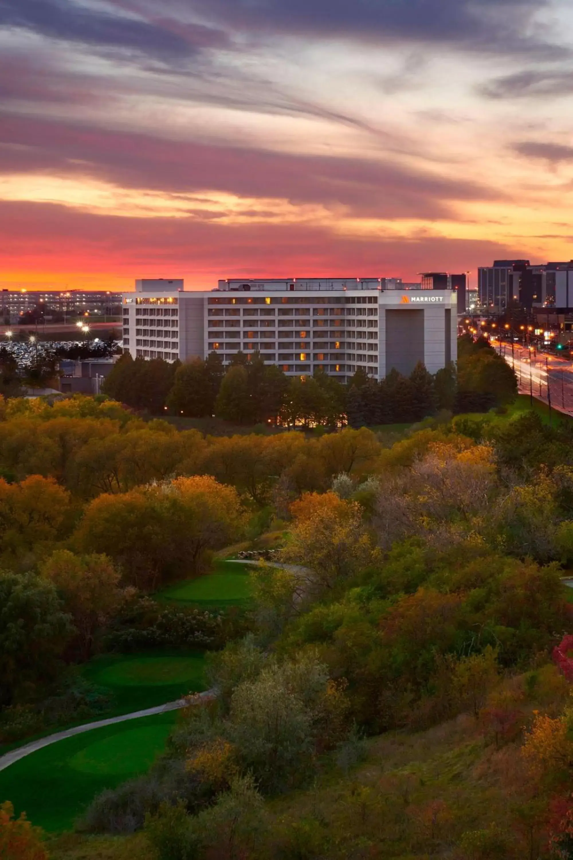 Property building in Toronto Airport Marriott Hotel