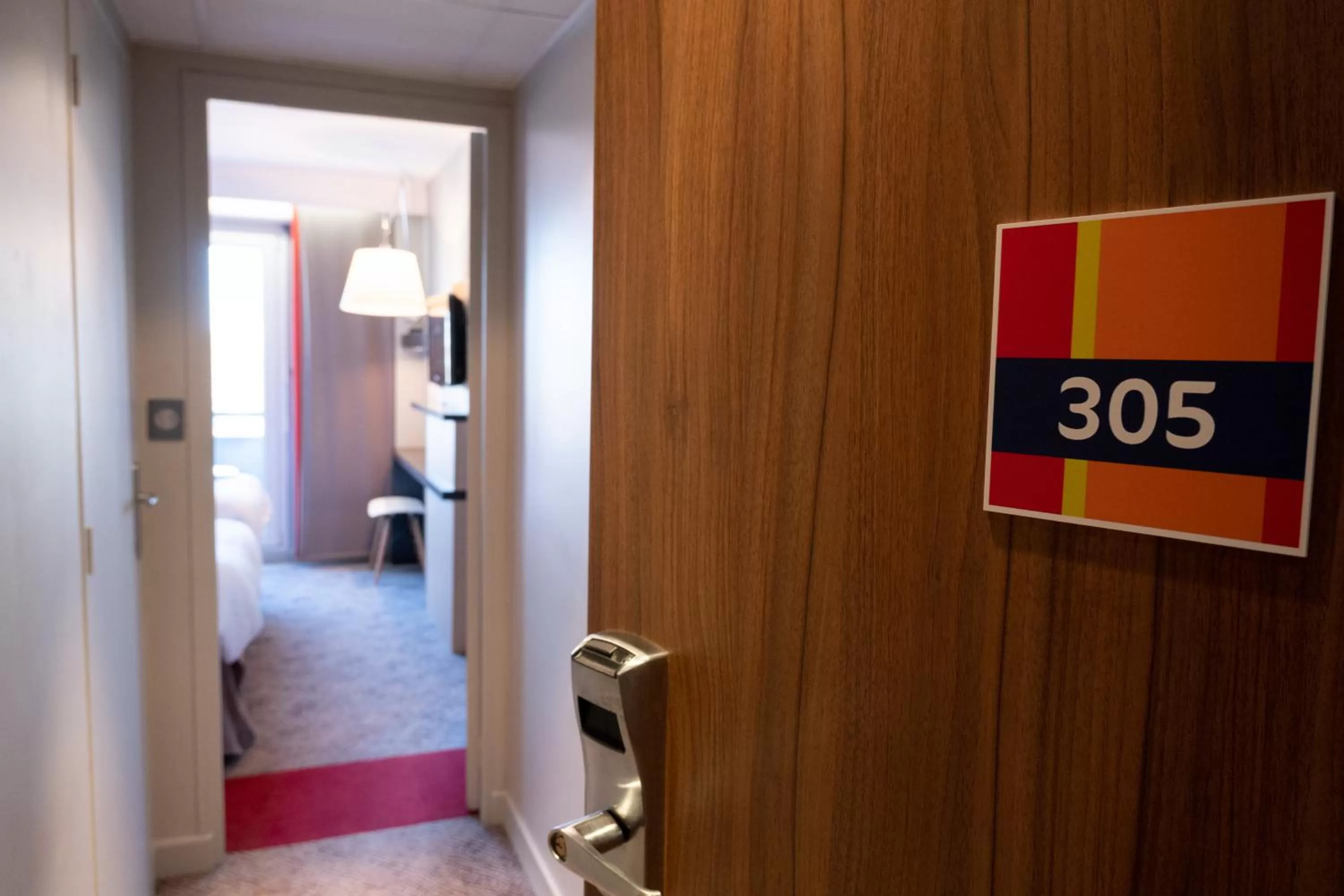 Photo of the whole room in ibis Styles Saint Dizier