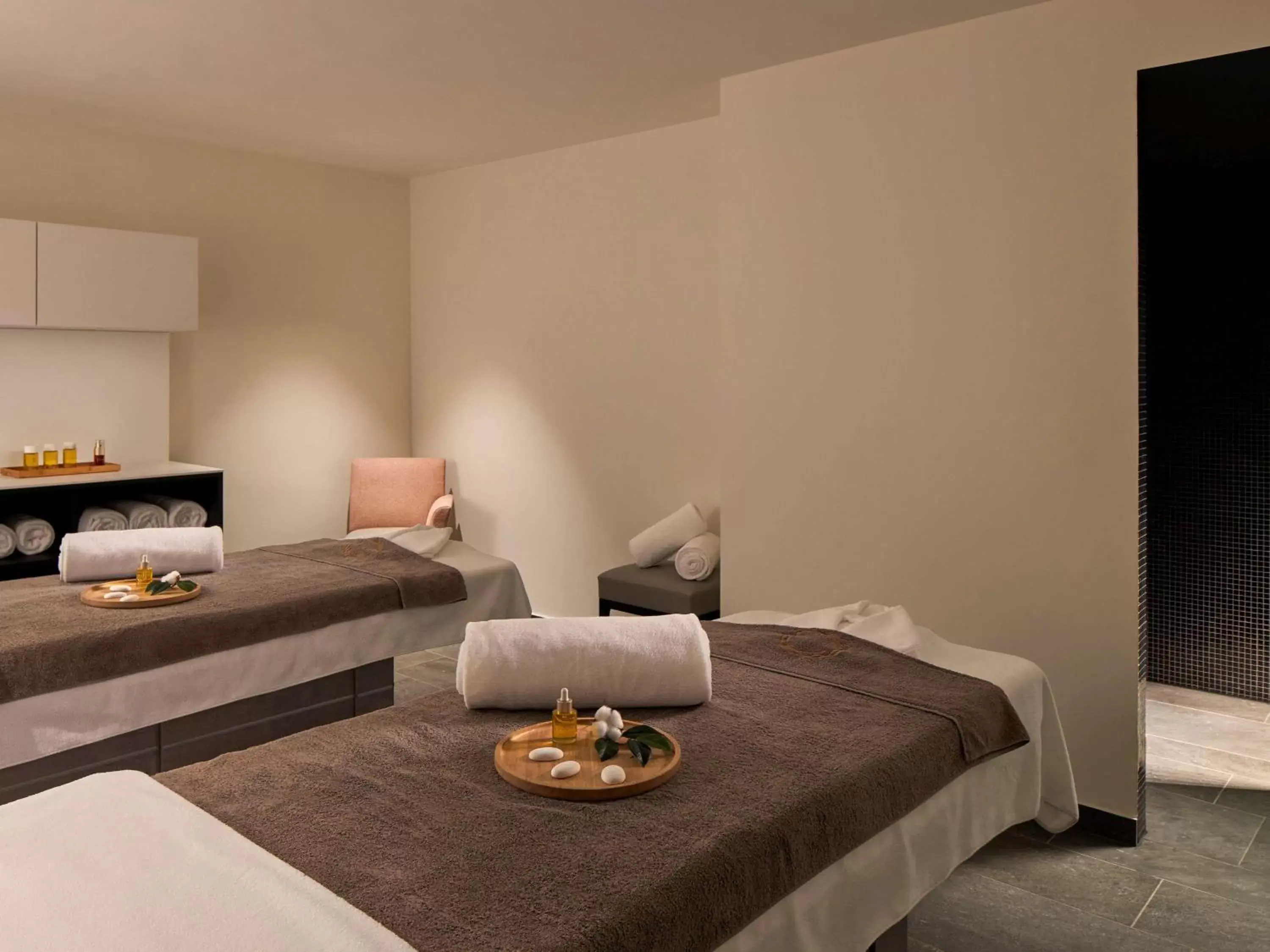 Activities, Bed in L'Esquisse Hotel & Spa Colmar - Mgallery