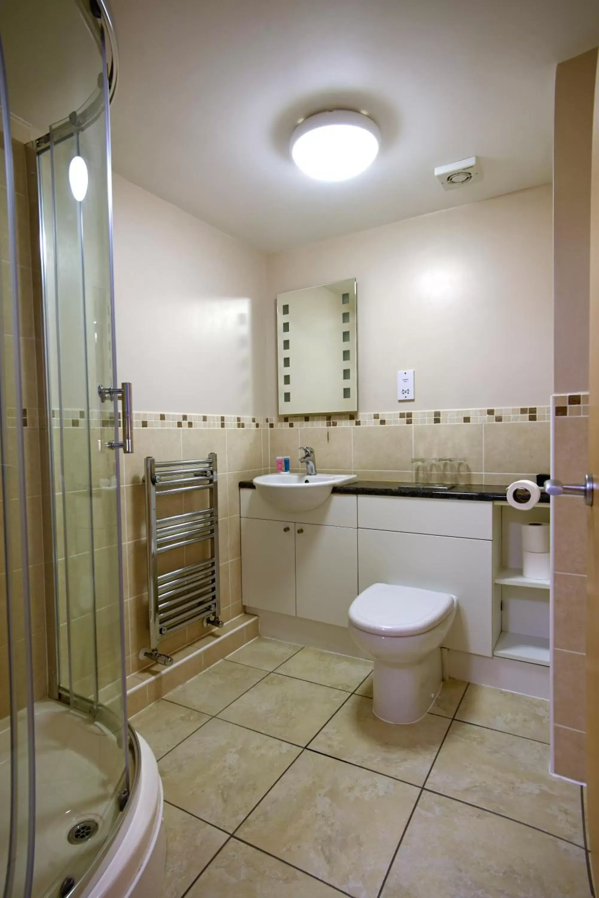 Bathroom in Royal Southern Yacht Club