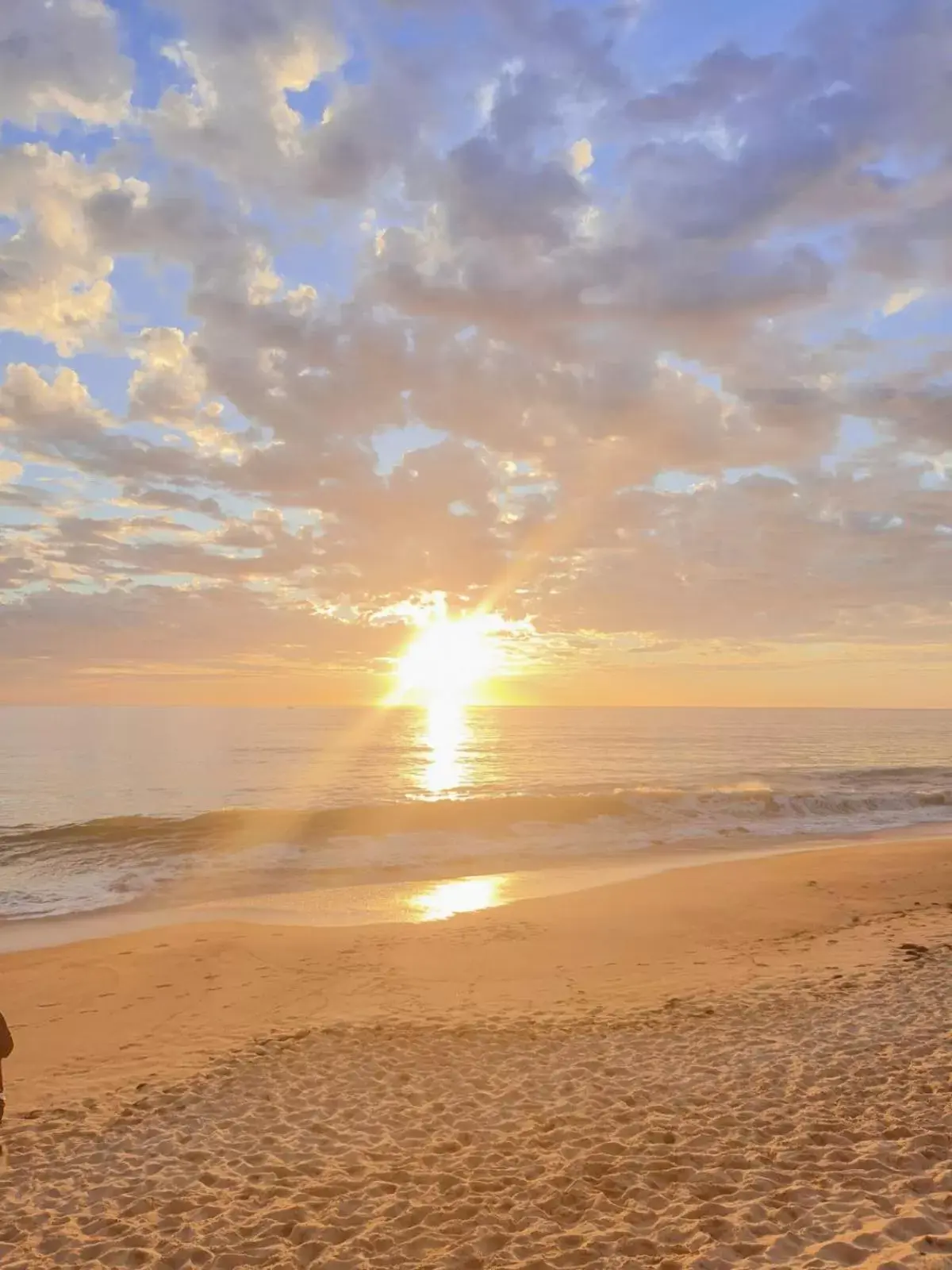 Beach in São Pedro Suite Faro