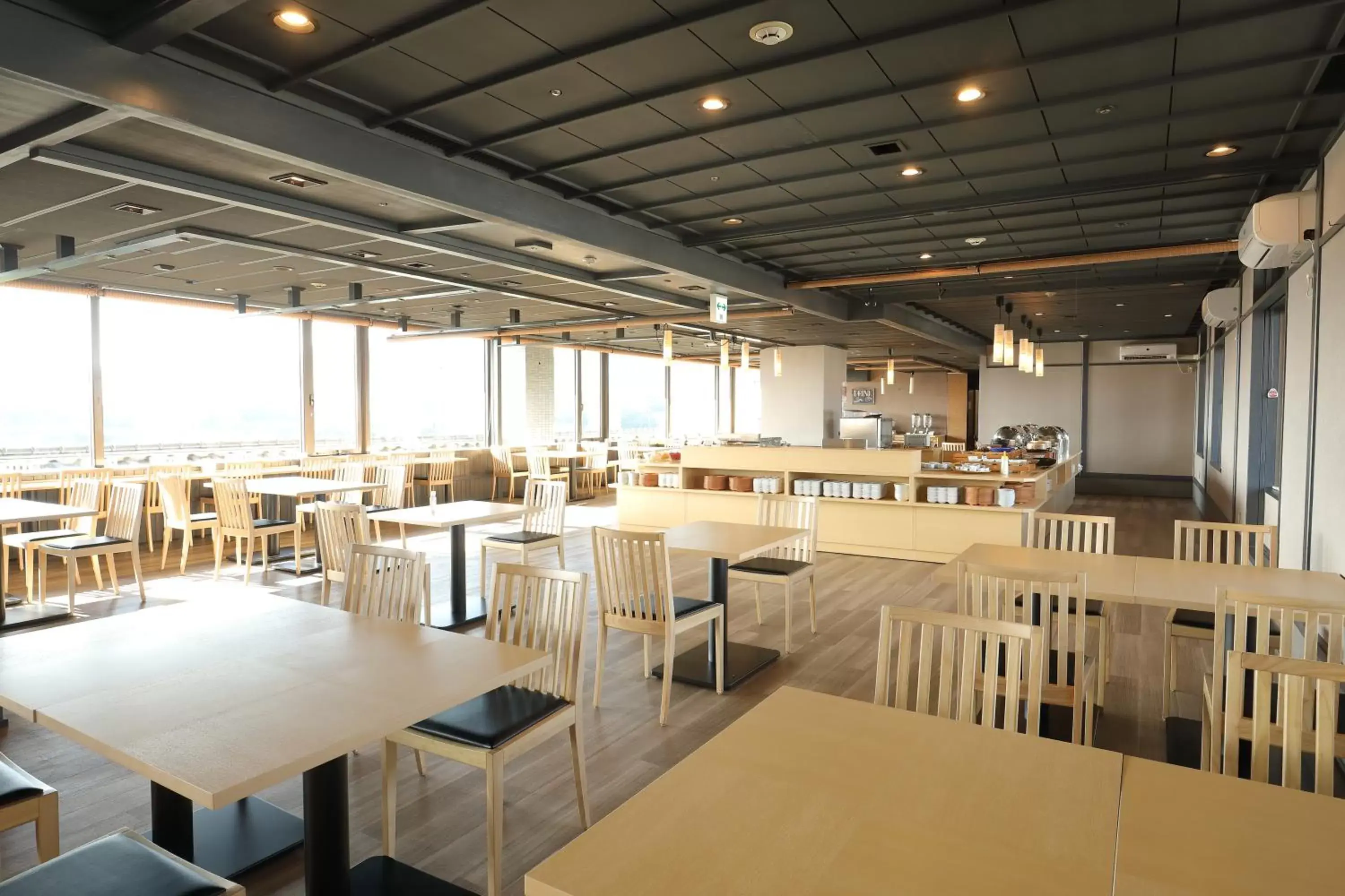 Restaurant/places to eat in Ark Hotel Kumamotojo Mae -ROUTE INN HOTELS- Restaurant/places to eat in Ark Hotel Kumamotojo Mae -ROUTE INN HOTELS-