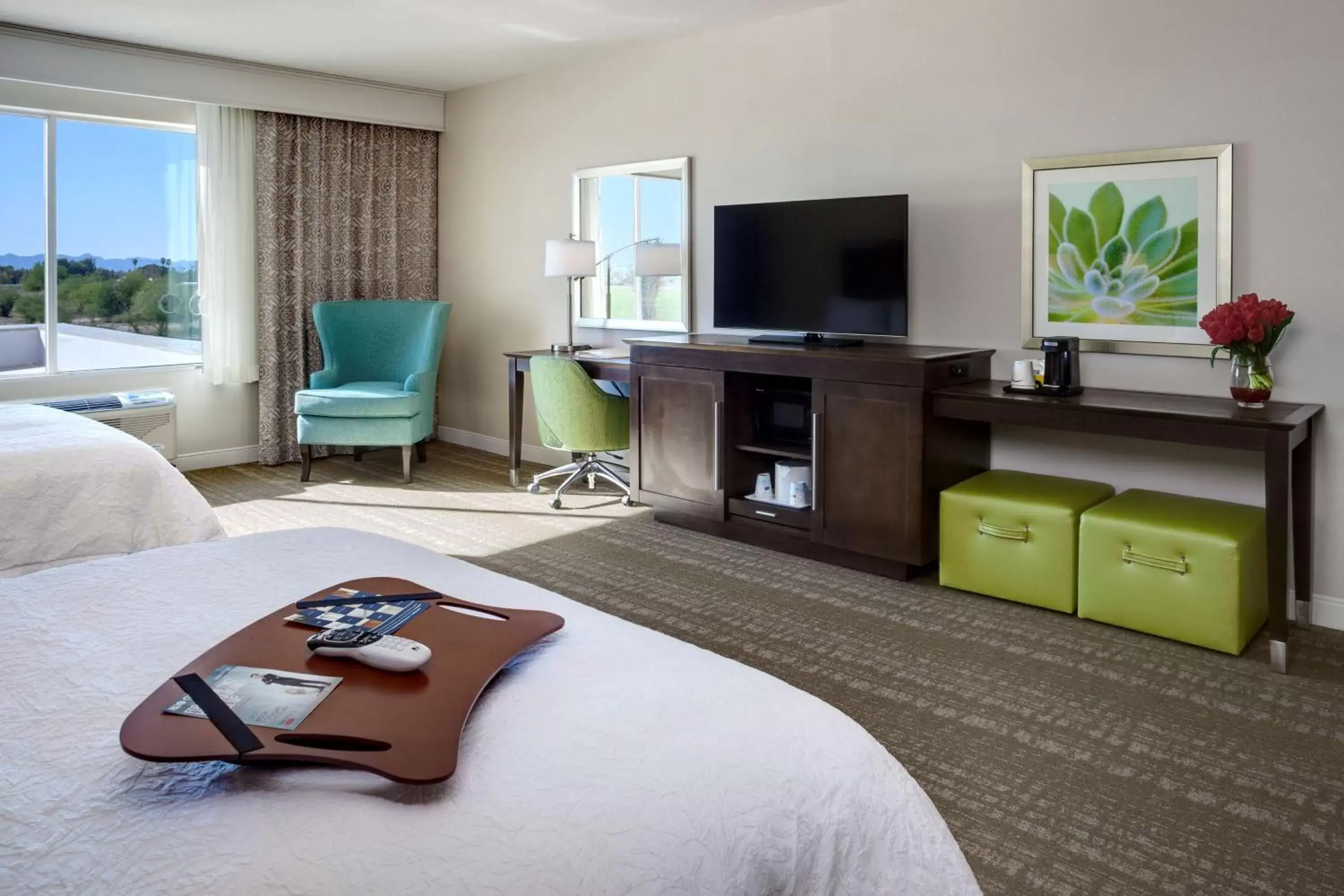 Bed, TV/Entertainment Center in Hampton Inn & Suites Blythe, CA