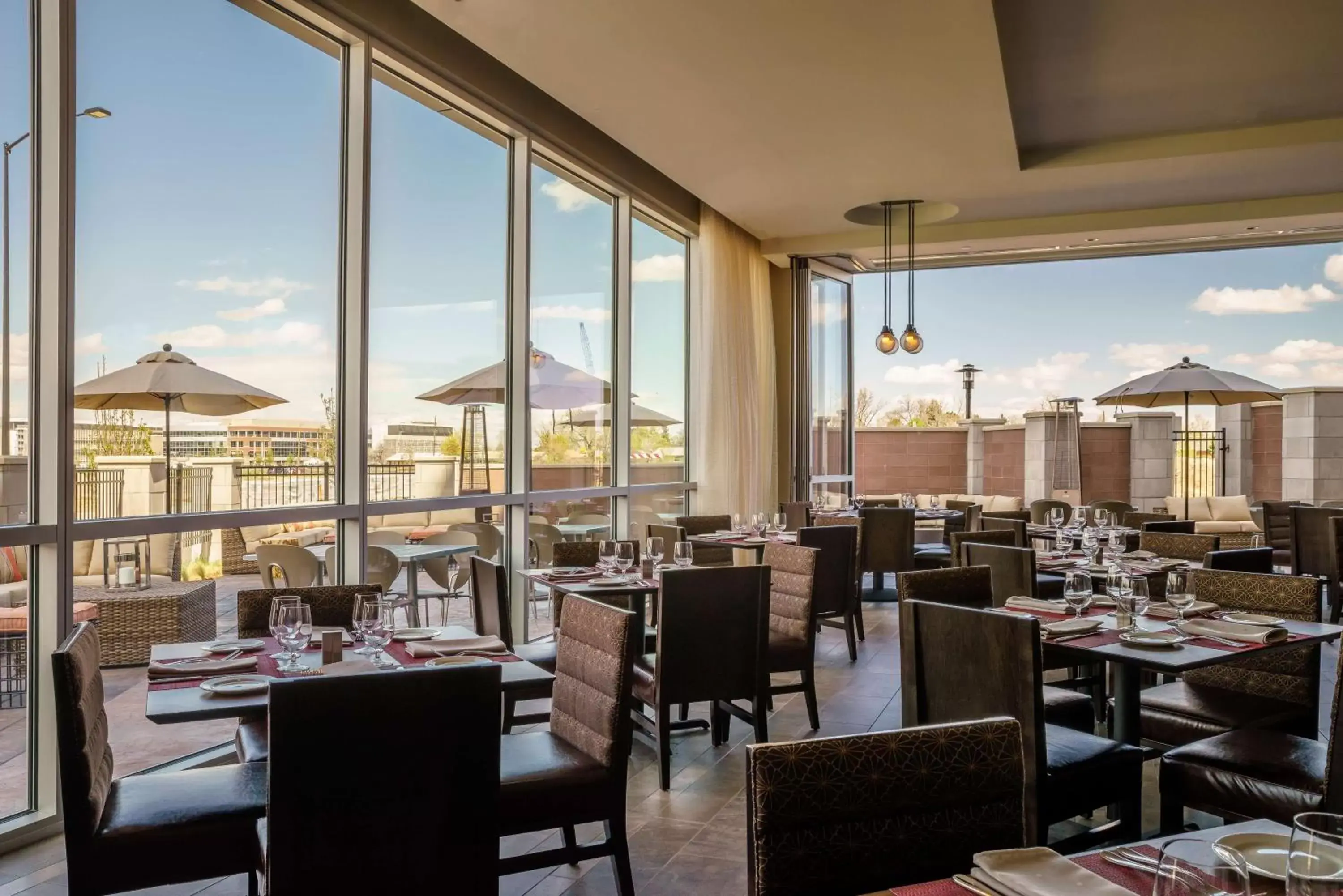 Restaurant/Places to Eat in Hyatt Regency Aurora-Denver Conference Center