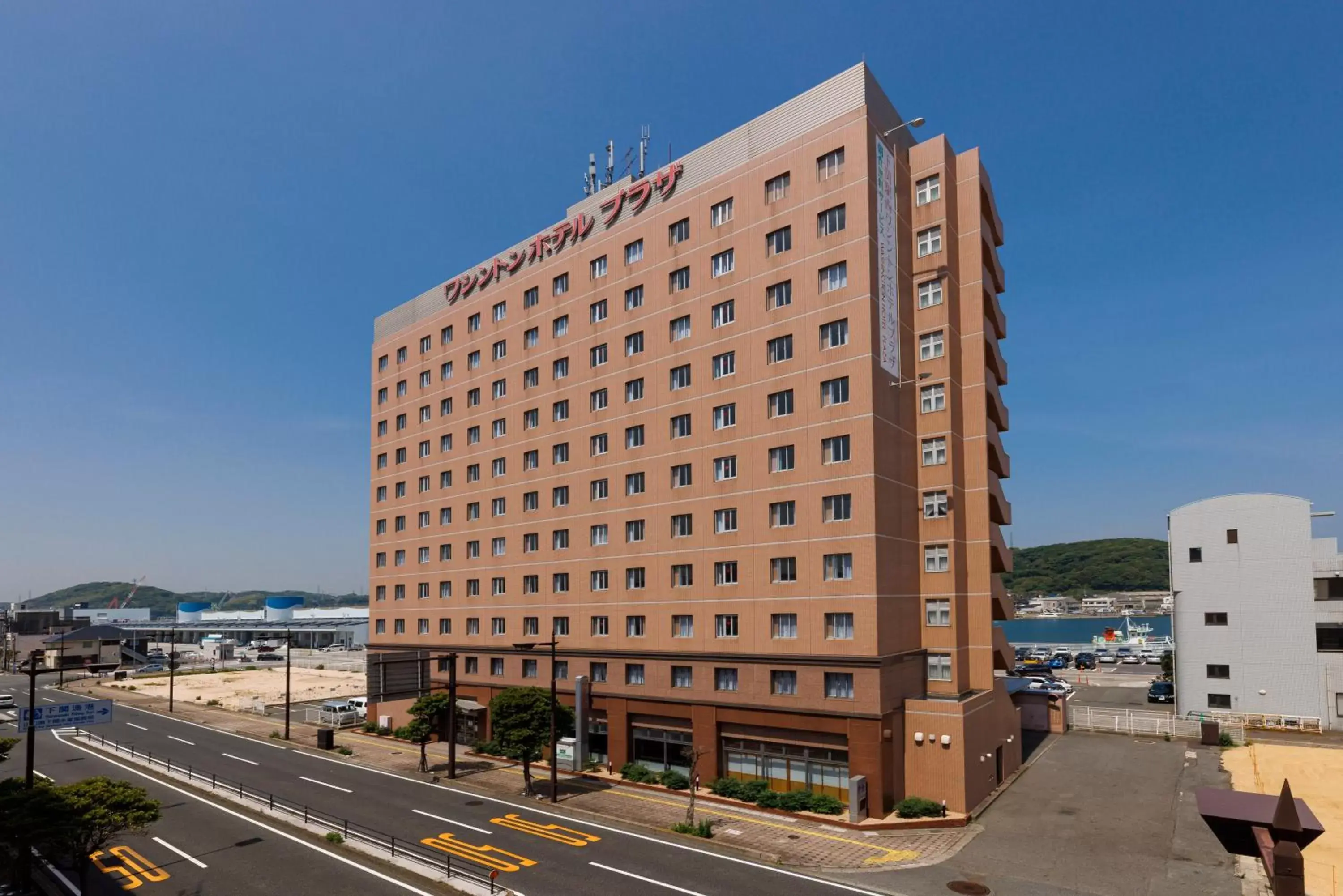 Property building in Shimonoseki Station West Washington Hotel Plaza Property building in Shimonoseki Station West Washington Hotel Plaza