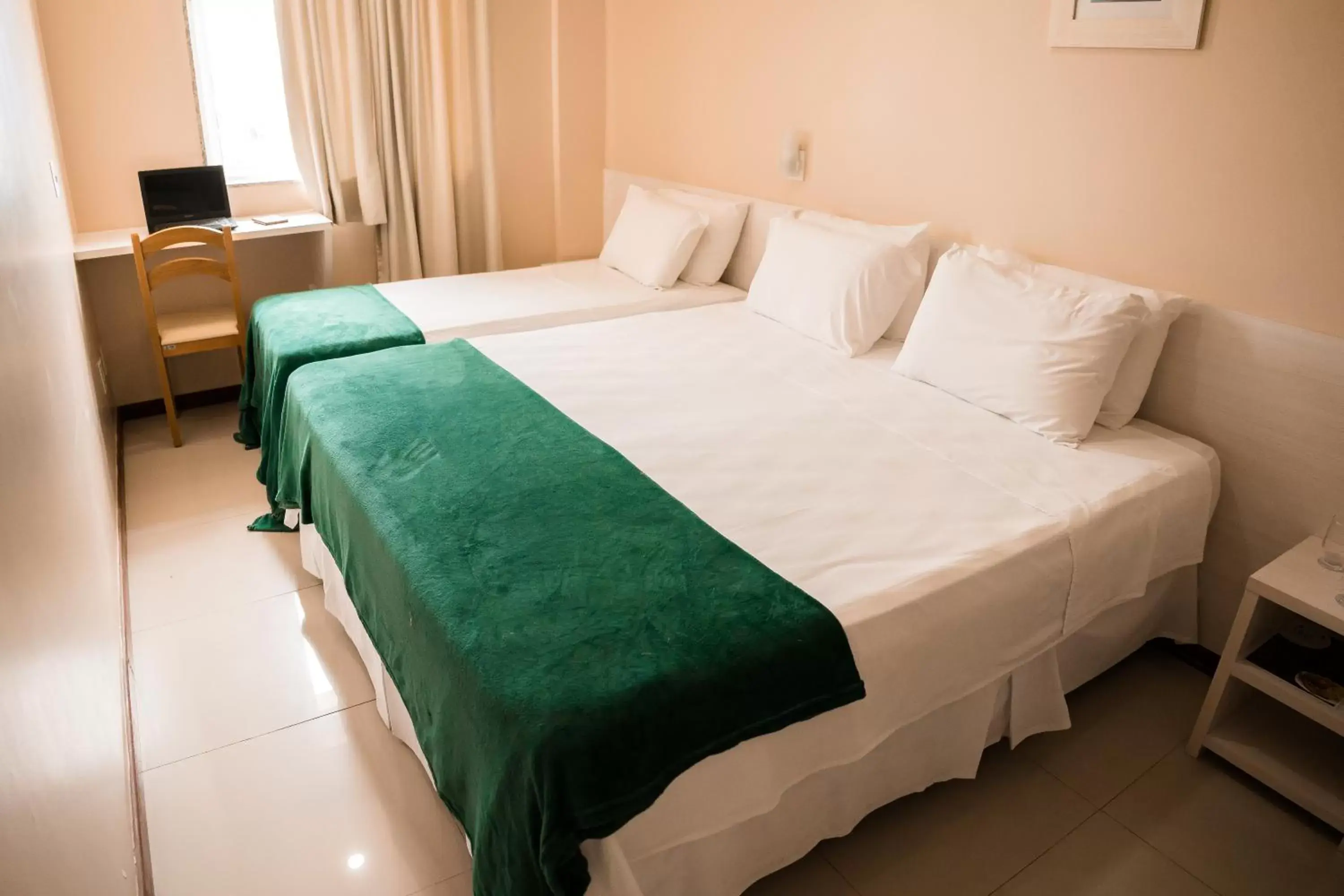 Bedroom, Bed in Green Hotéis