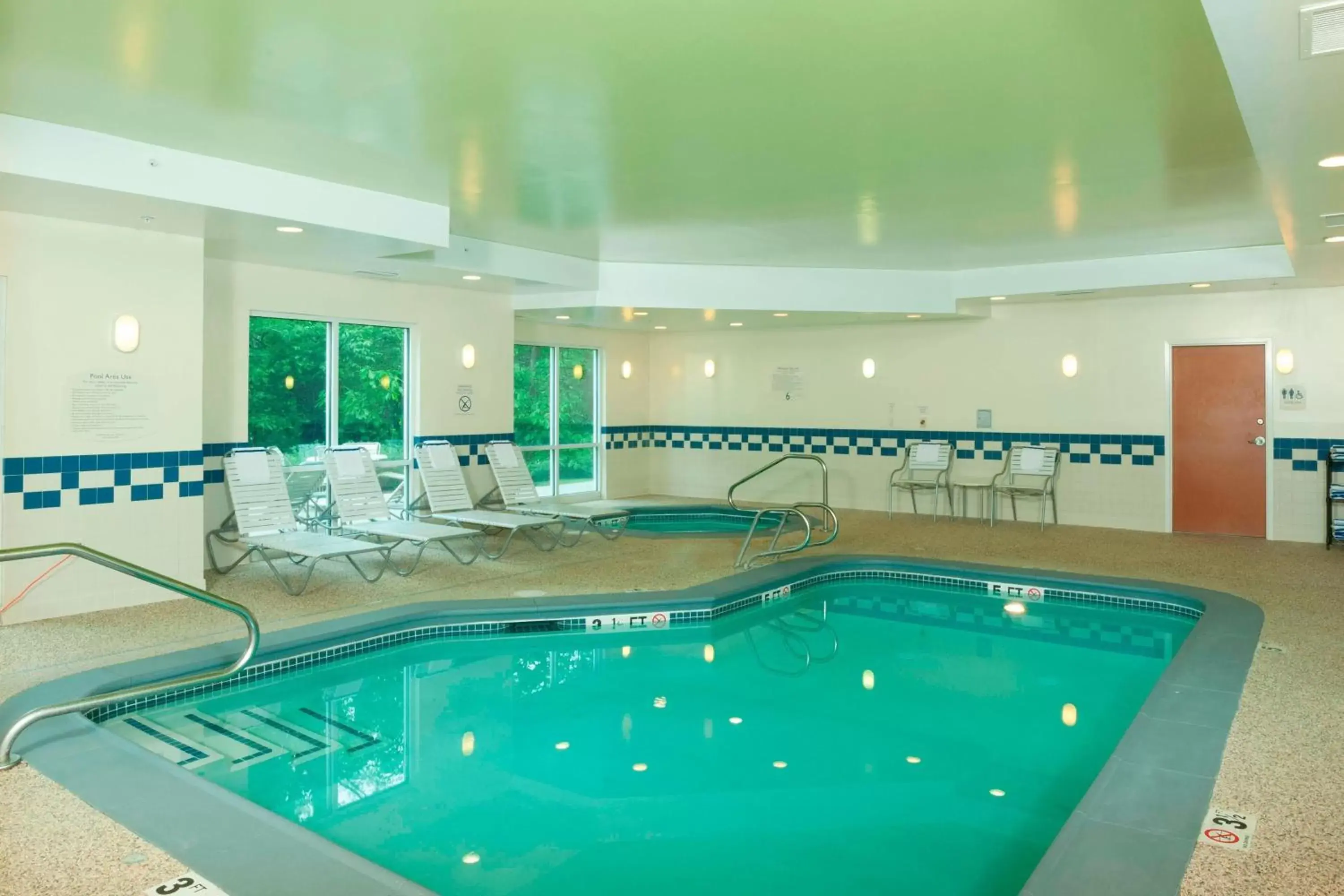 Swimming Pool in Fairfield Inn & Suites by Marriott Brunswick Freeport