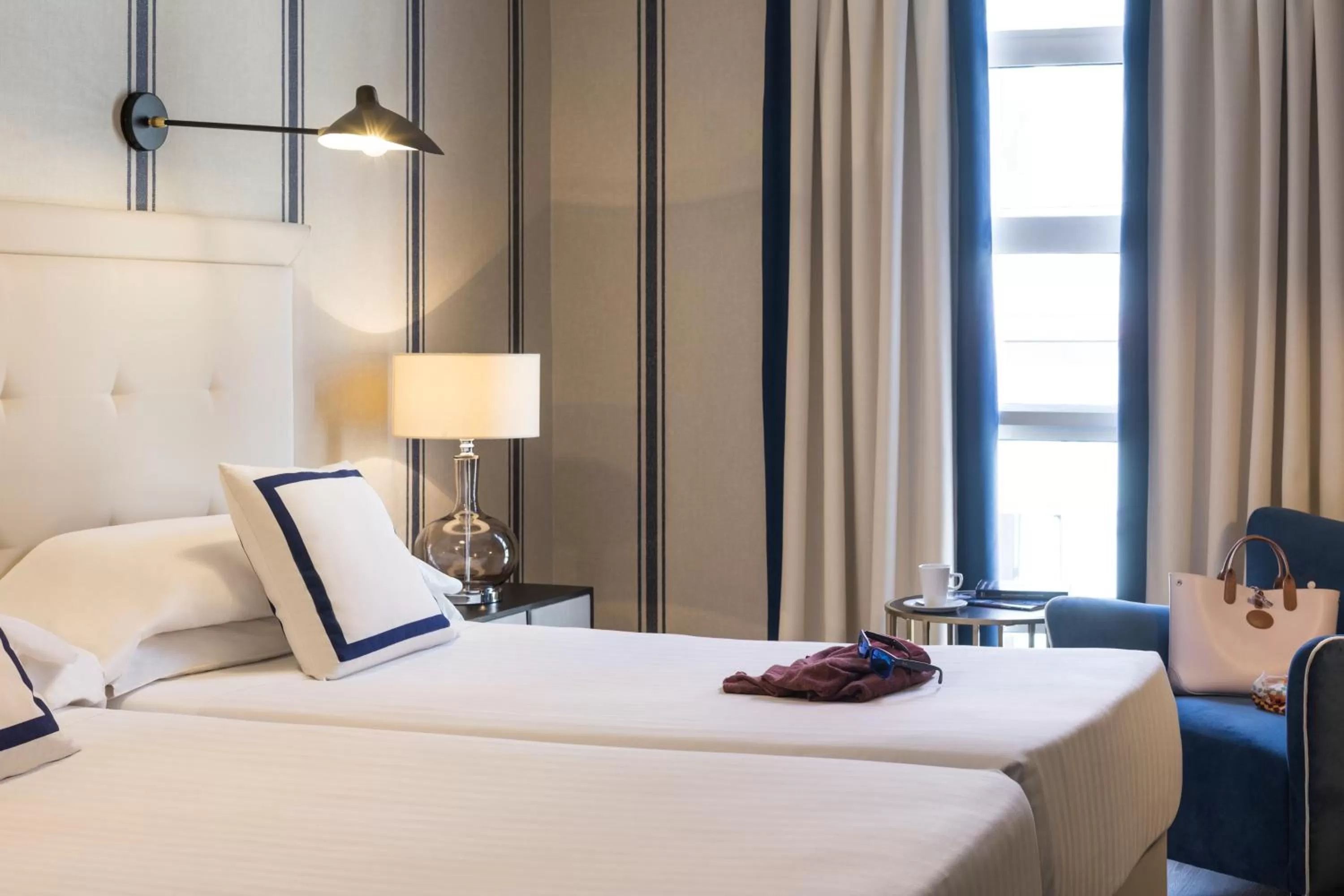 Photo of the whole room, Bed in Hotel Mercure Jardines de Albia